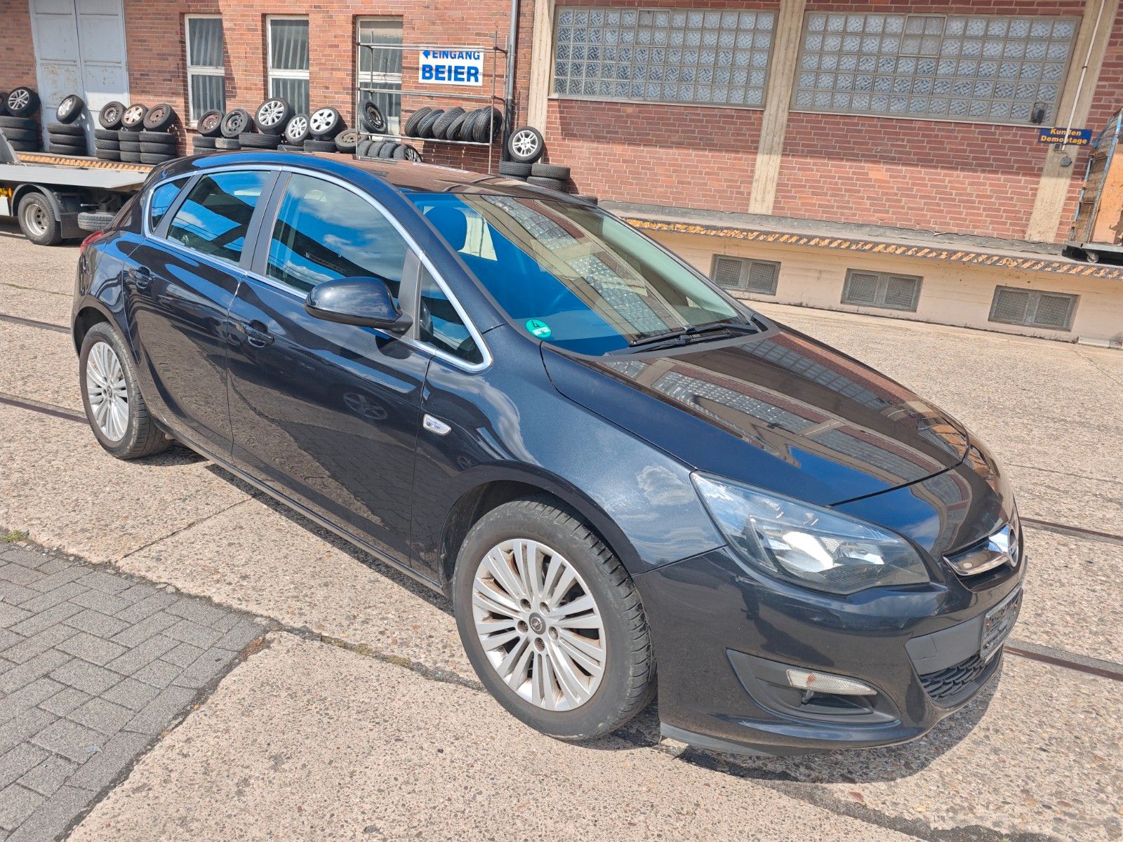 Fahrzeugabbildung Opel Astra