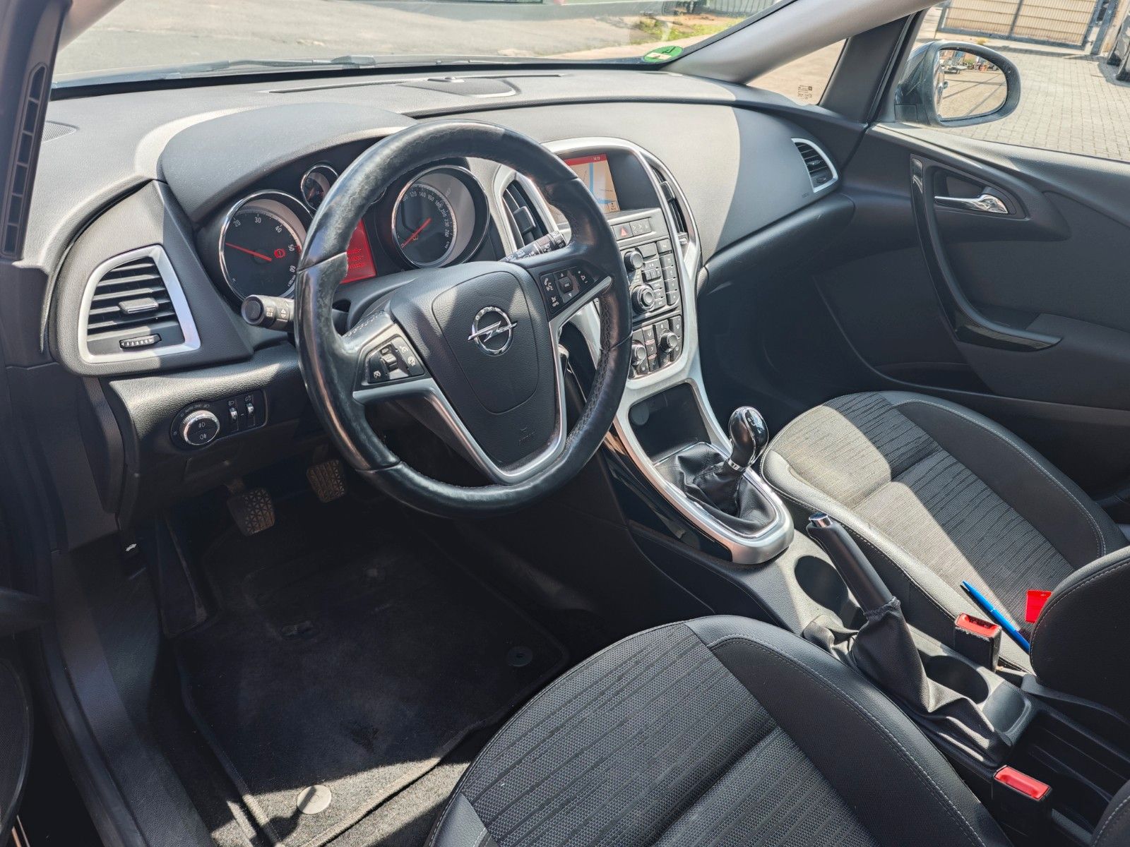 Fahrzeugabbildung Opel Astra