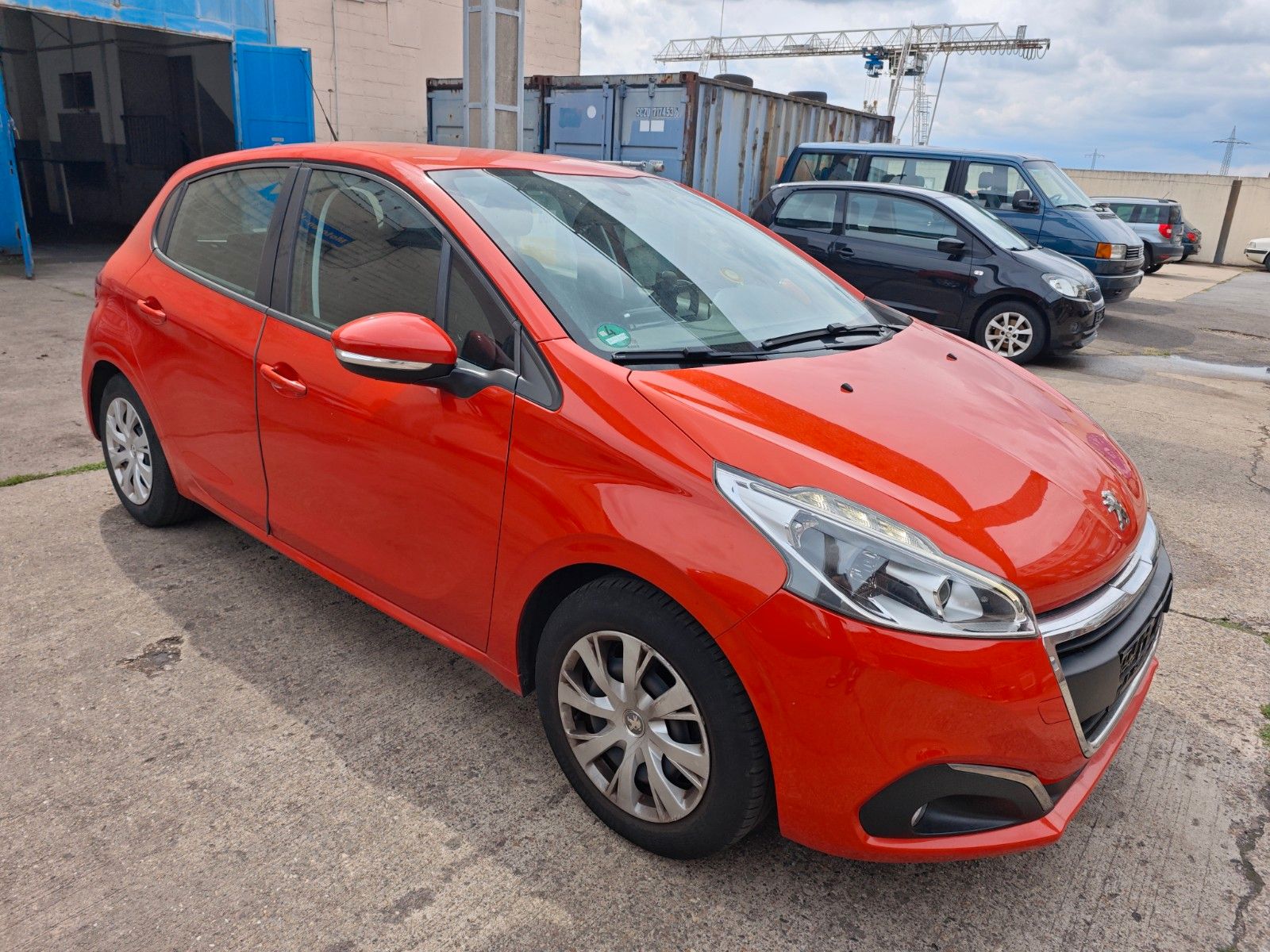 Fahrzeugabbildung Peugeot 208 Active