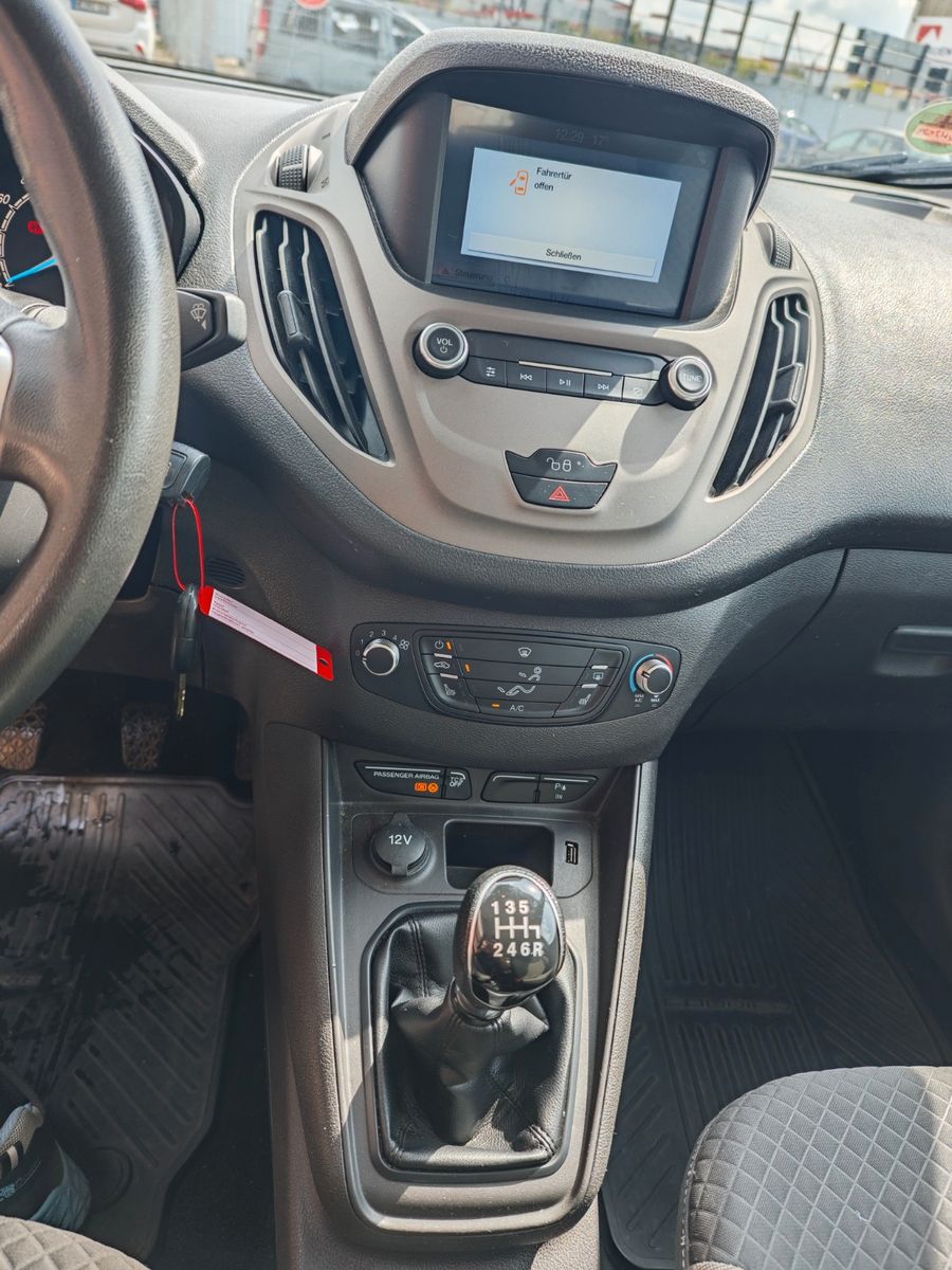 Fahrzeugabbildung Ford Tourneo Courier Trend