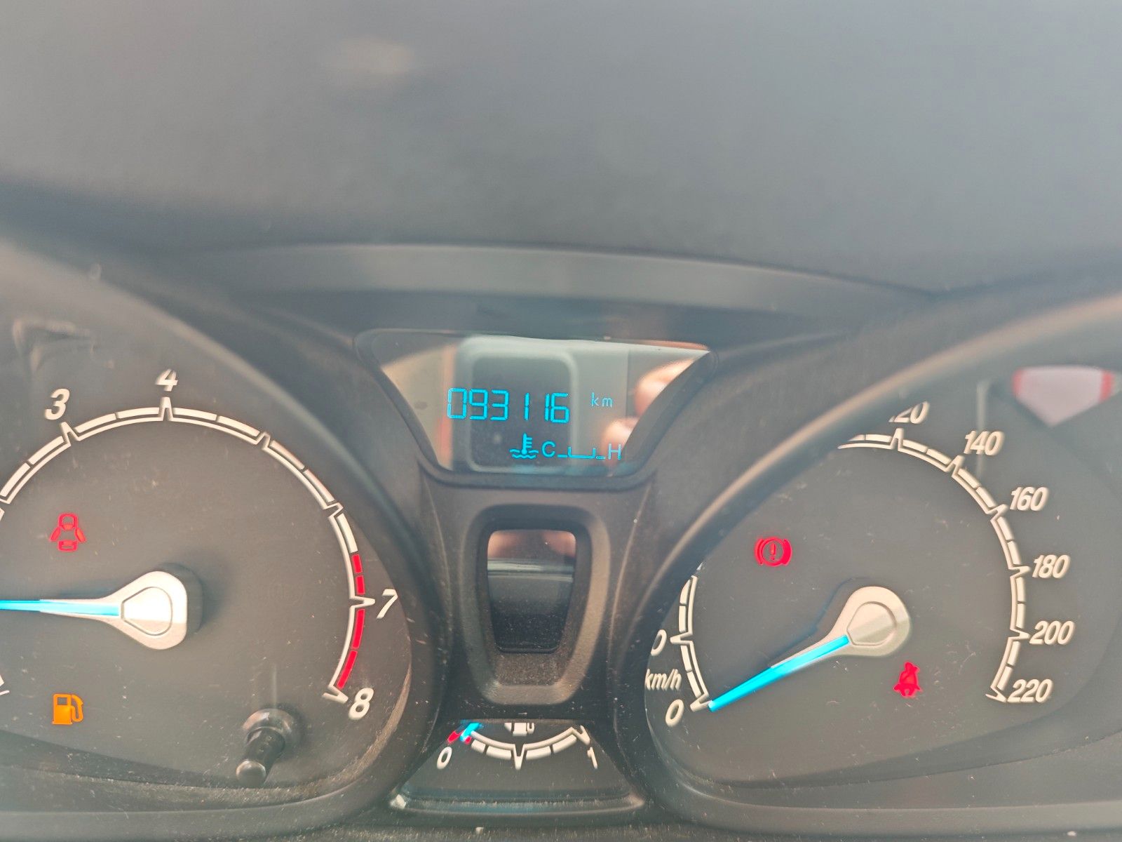Fahrzeugabbildung Ford Tourneo Courier Trend