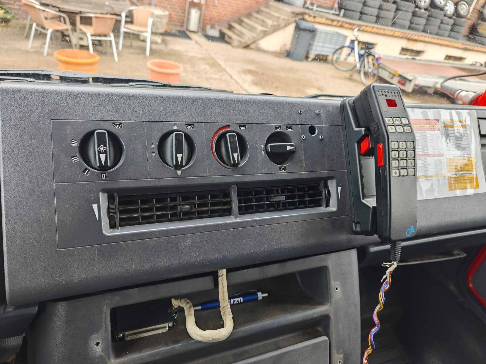 Fahrzeugabbildung Mercedes-Benz 609 D DOKA