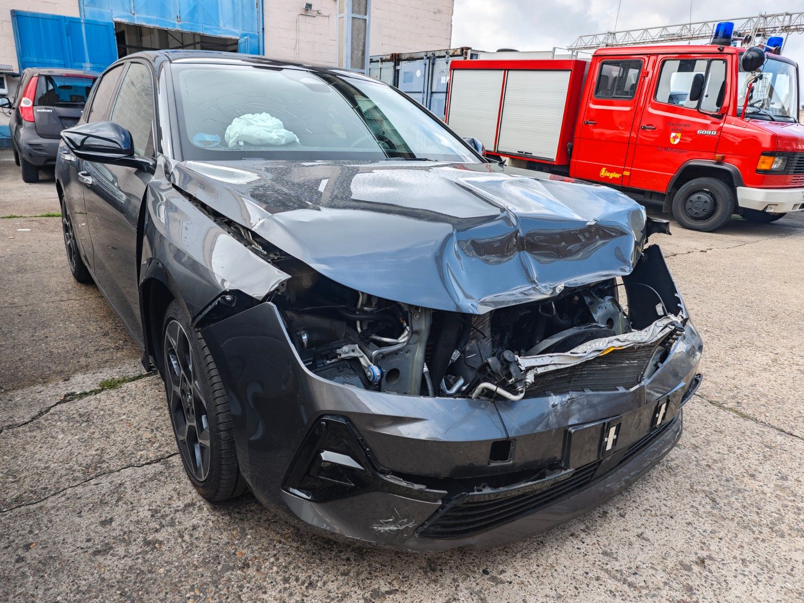 Fahrzeugabbildung Opel Astra 1.2 Turbo 96kW GS Auto