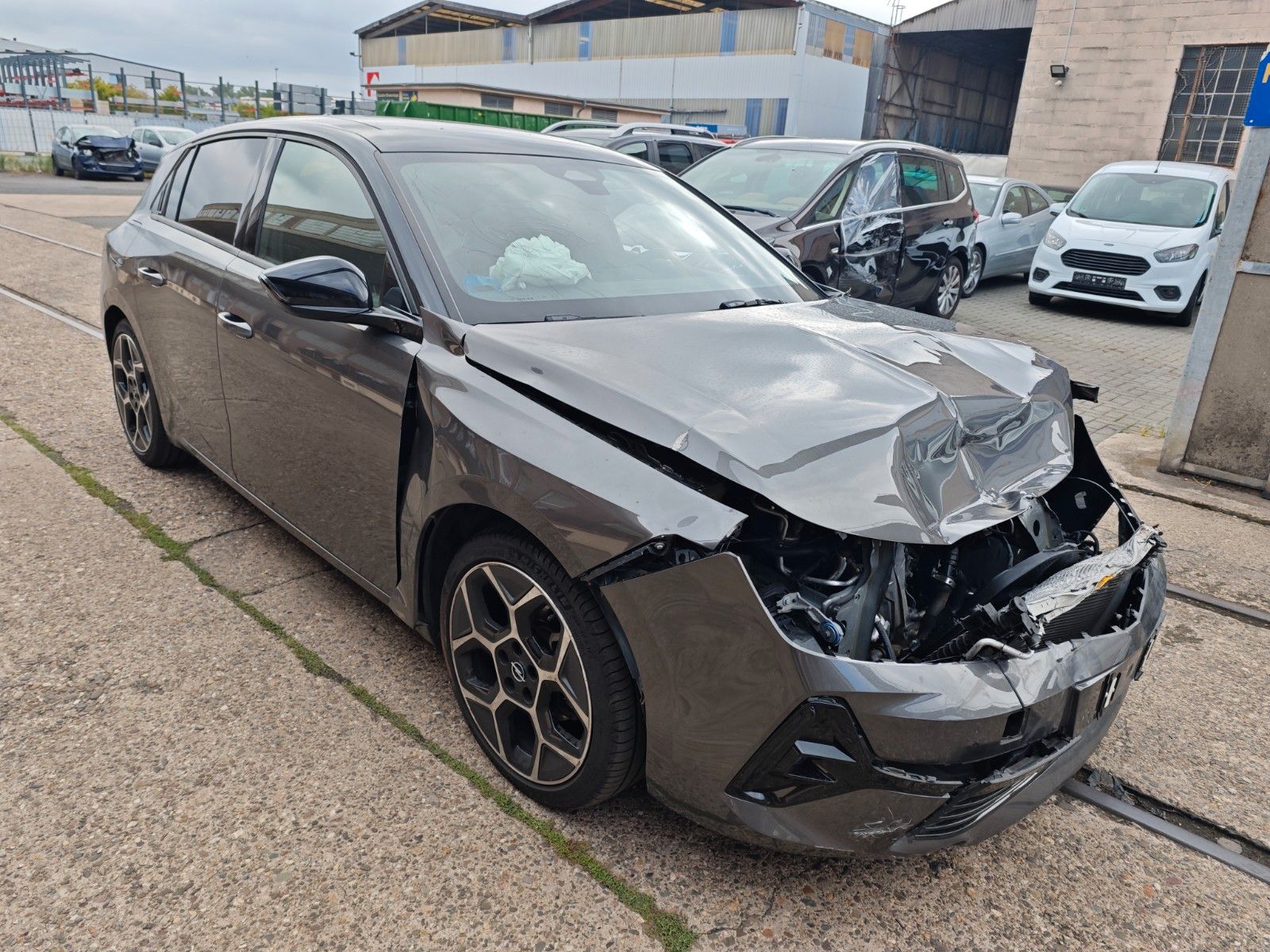 Fahrzeugabbildung Opel Astra 1.2 Turbo 96kW GS Auto