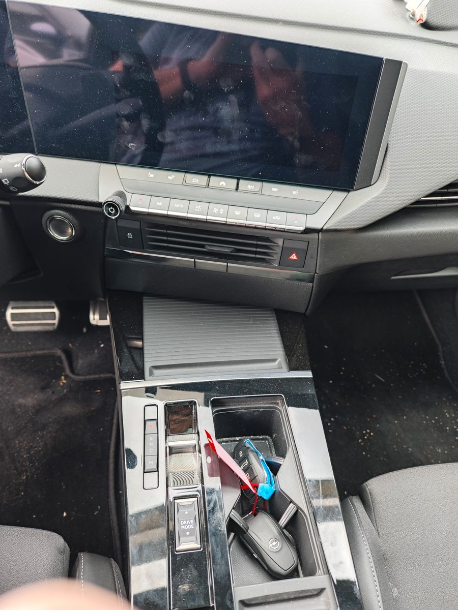 Fahrzeugabbildung Opel Astra 1.2 Turbo 96kW GS Auto