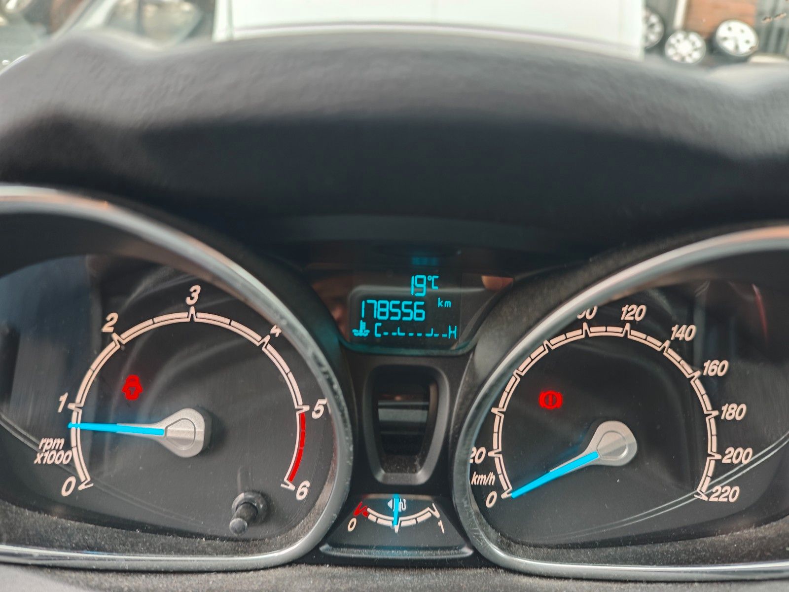 Fahrzeugabbildung Ford Fiesta Titanium