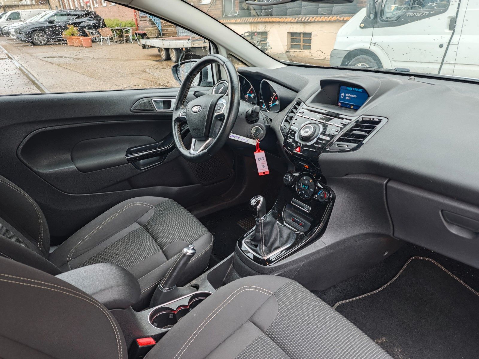 Fahrzeugabbildung Ford Fiesta Titanium