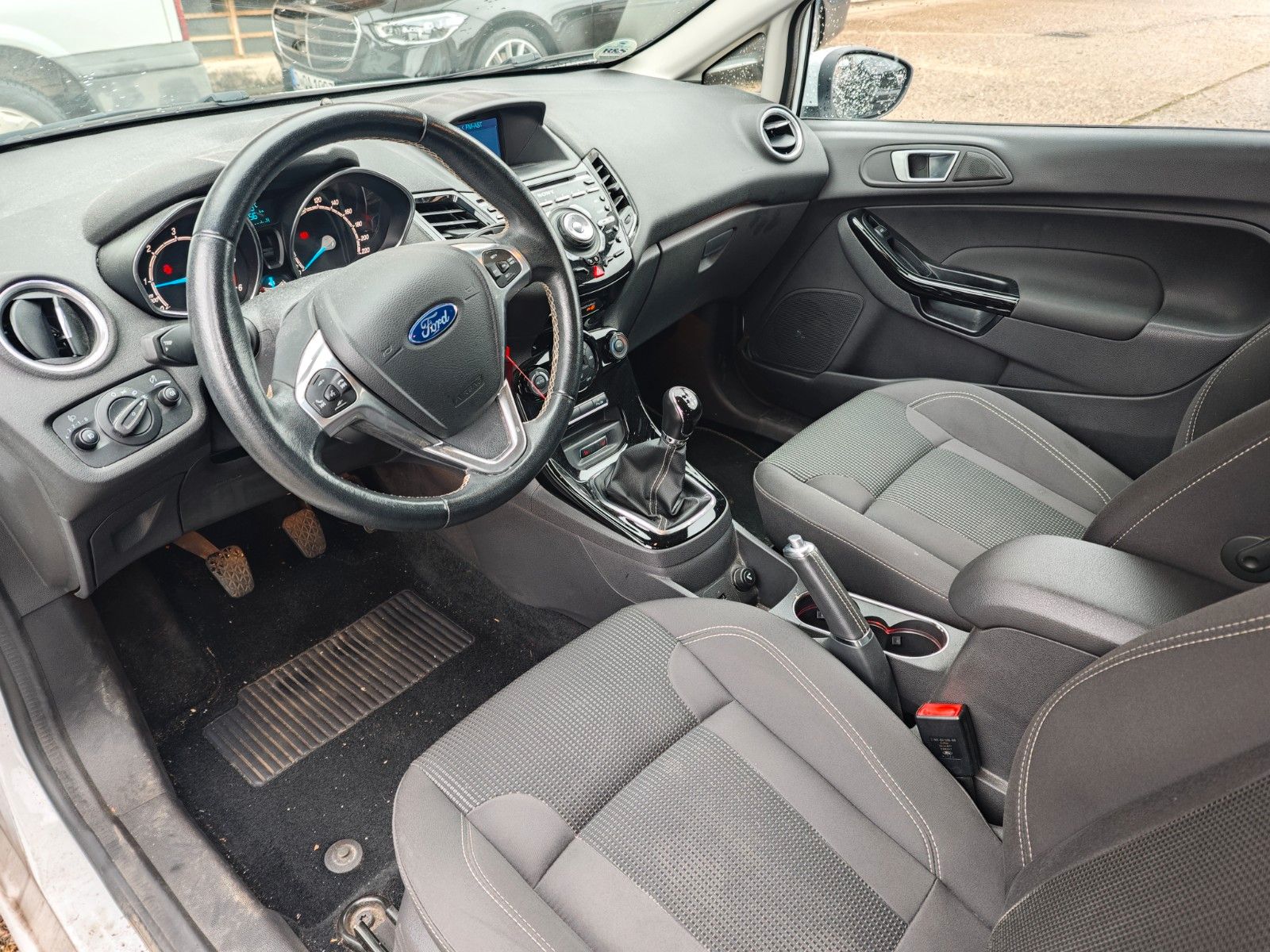 Fahrzeugabbildung Ford Fiesta Titanium