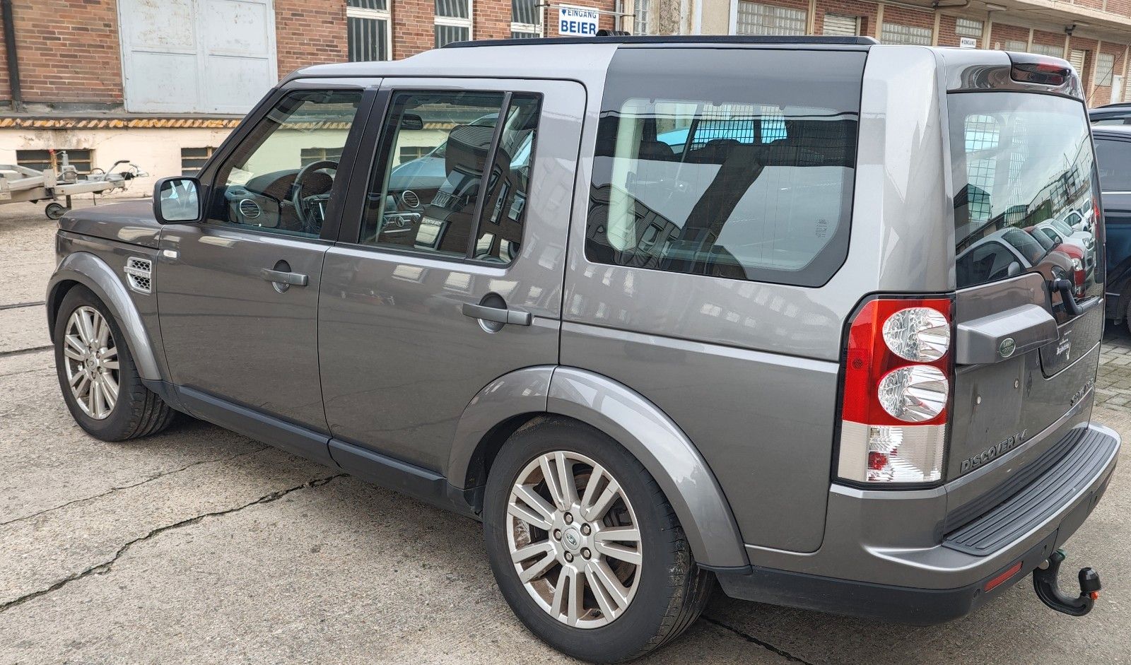 Fahrzeugabbildung Land Rover Discovery 4 SDV6 HSE