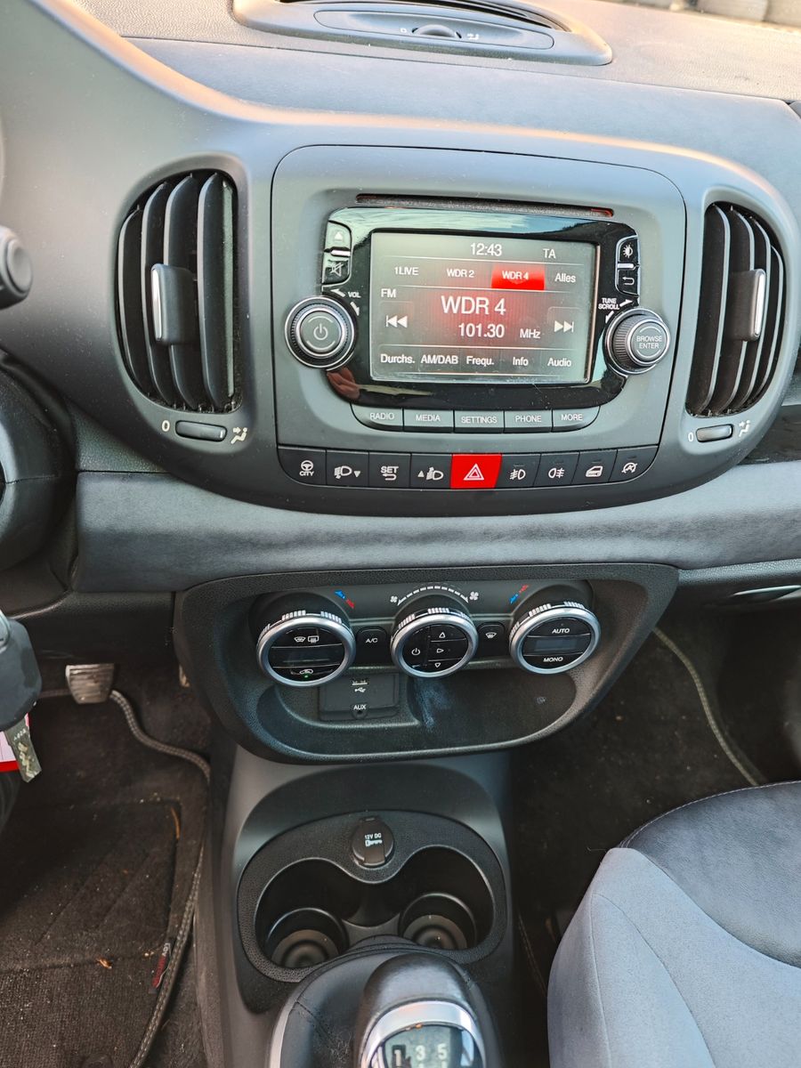 Fahrzeugabbildung Fiat 500L Lounge