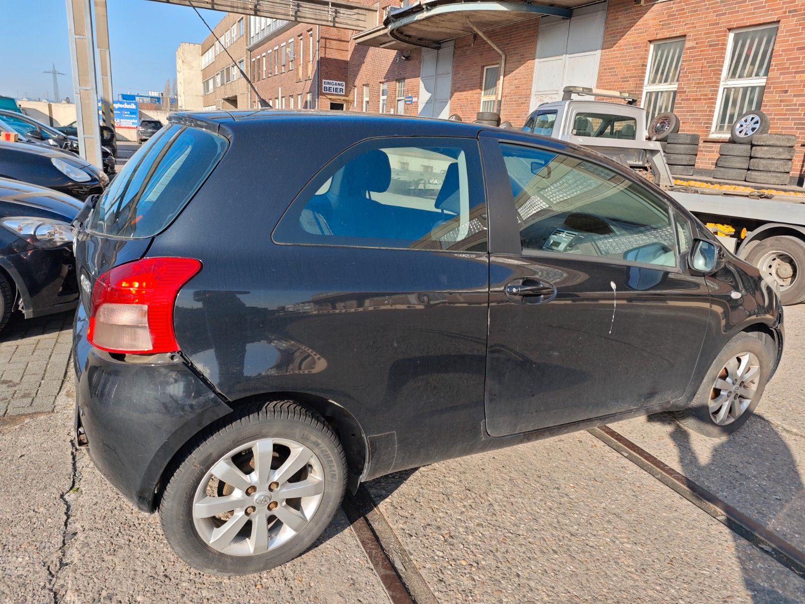 Fahrzeugabbildung Toyota Yaris Team