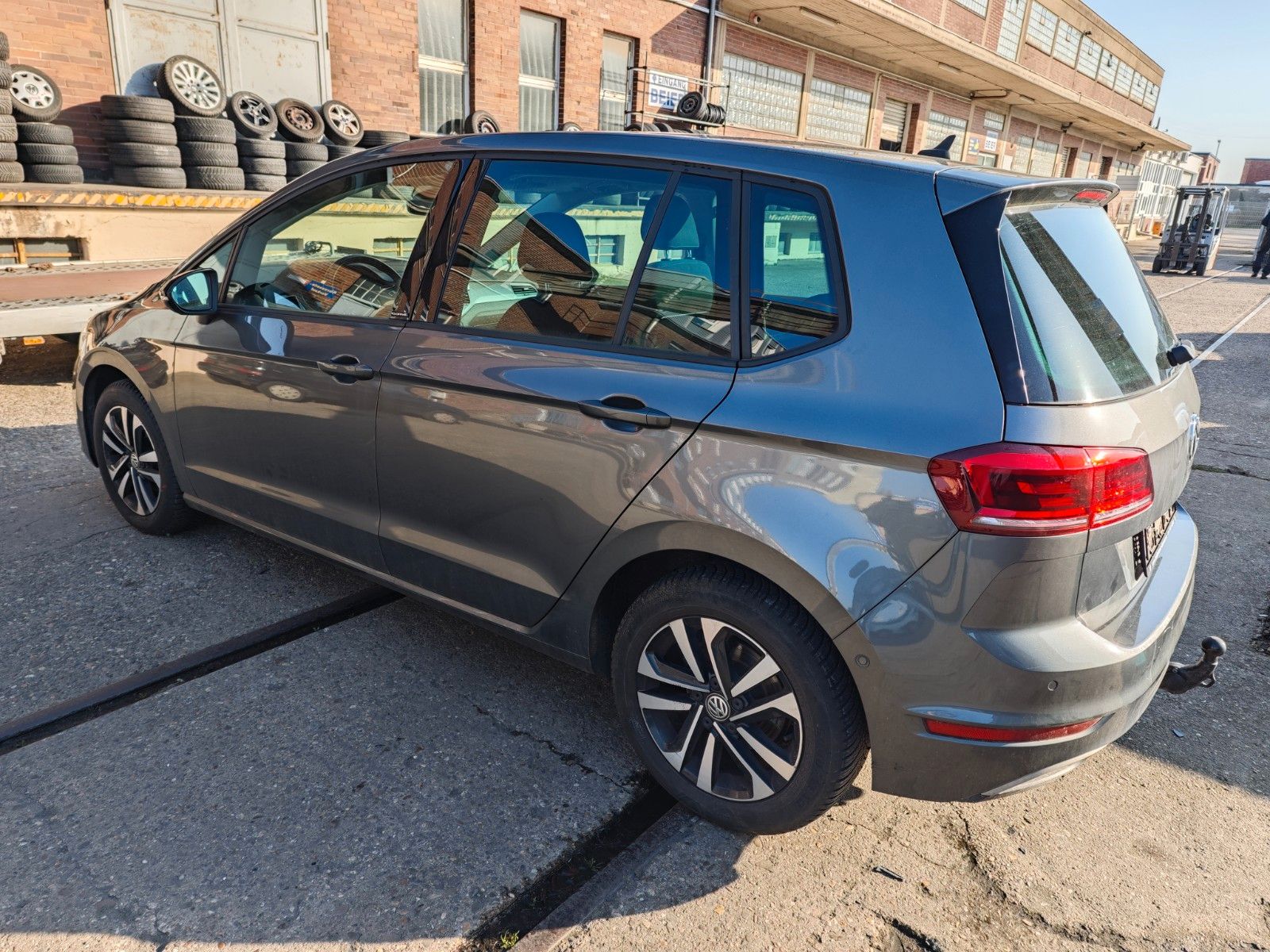 Fahrzeugabbildung Volkswagen Golf Sportsvan VII IQ.DRIVE