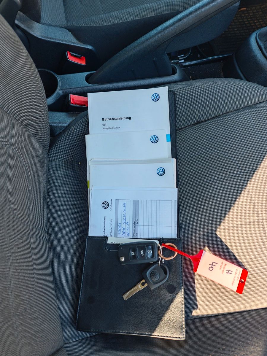 Fahrzeugabbildung Volkswagen up! move up!