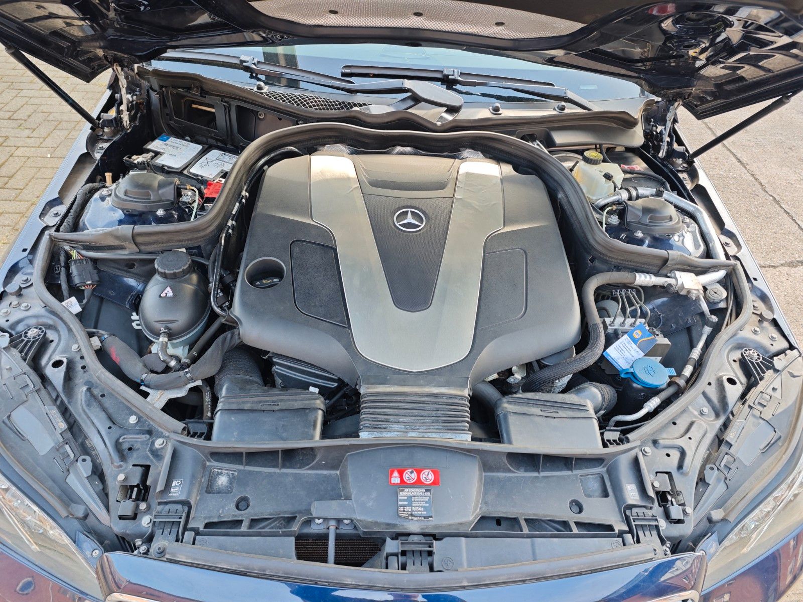 Fahrzeugabbildung Mercedes-Benz E 350 E T-Modell E 350 BlueTec