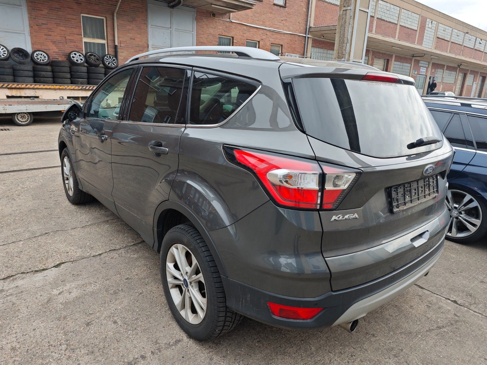 Fahrzeugabbildung Ford Kuga Titanium