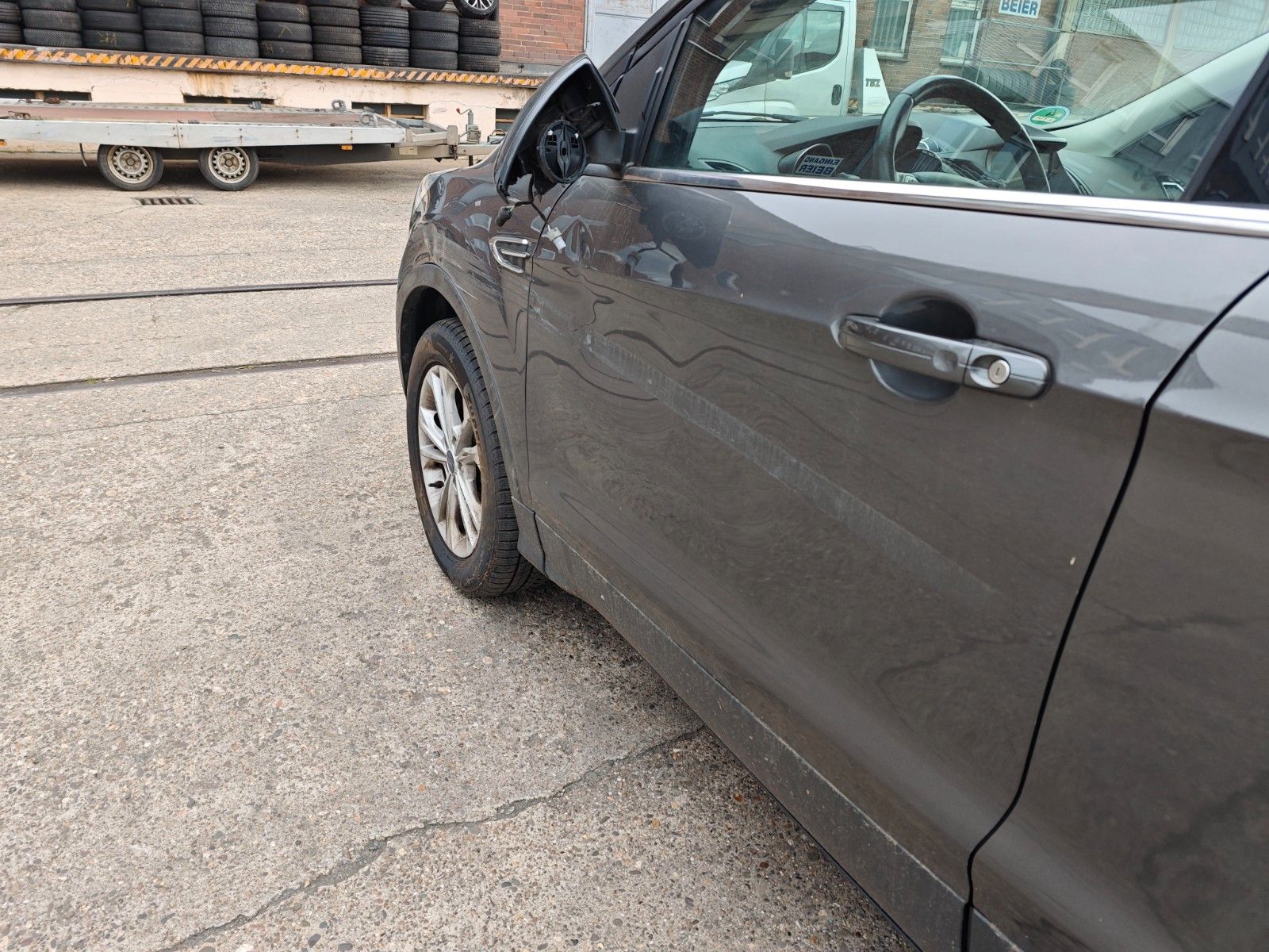 Fahrzeugabbildung Ford Kuga Titanium