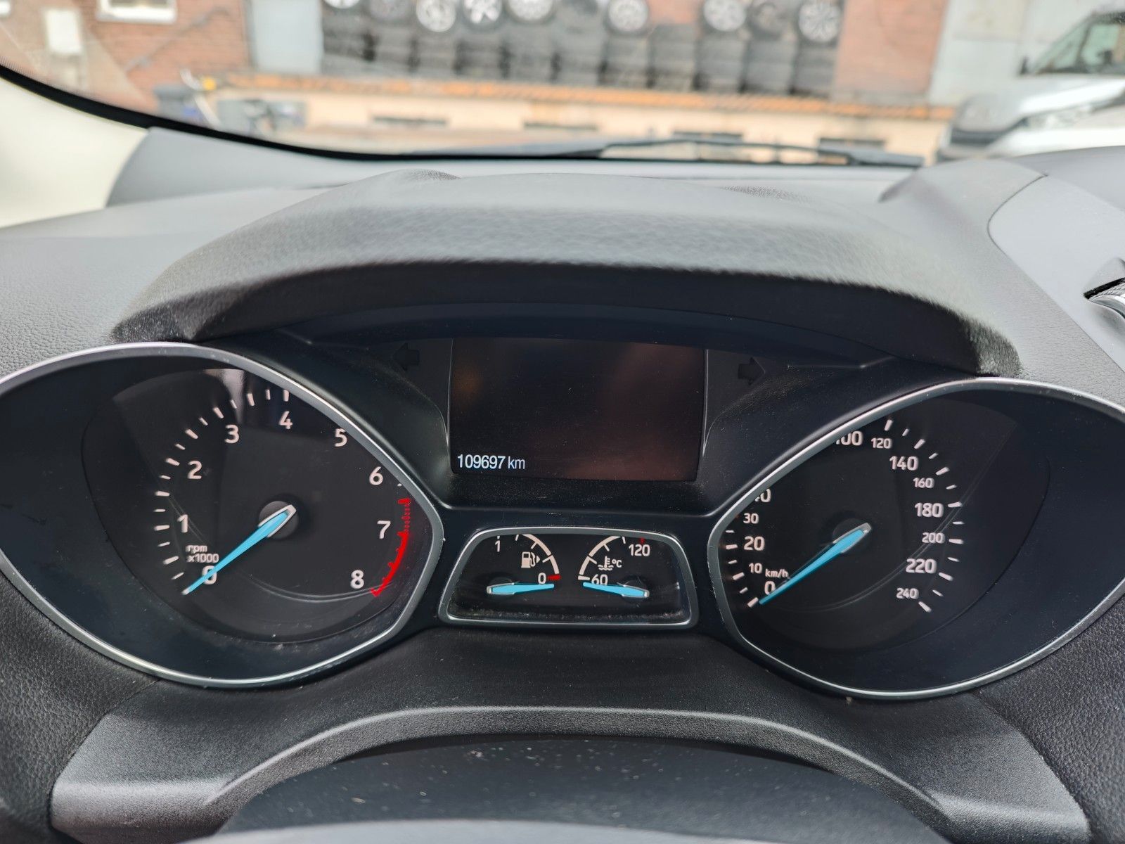 Fahrzeugabbildung Ford Kuga Titanium