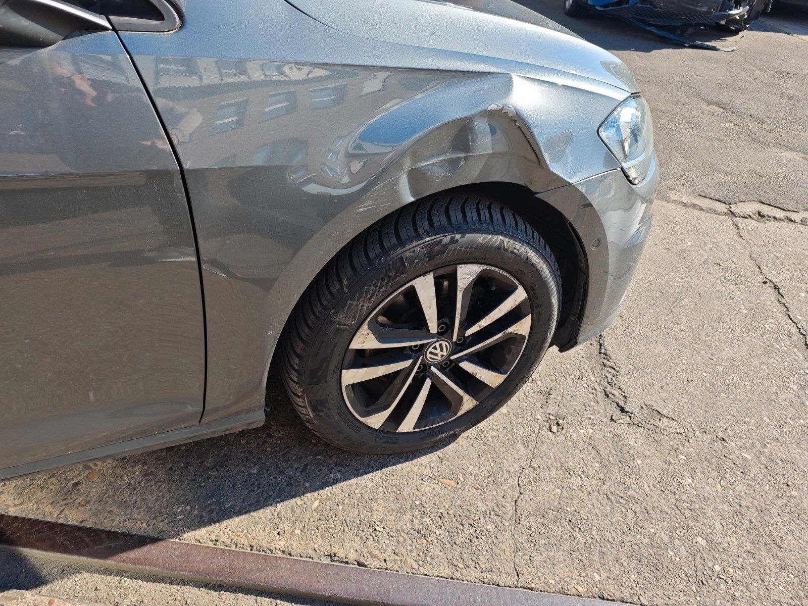 Fahrzeugabbildung Volkswagen Golf VII Variant IQ.DRIVE Start-Stopp