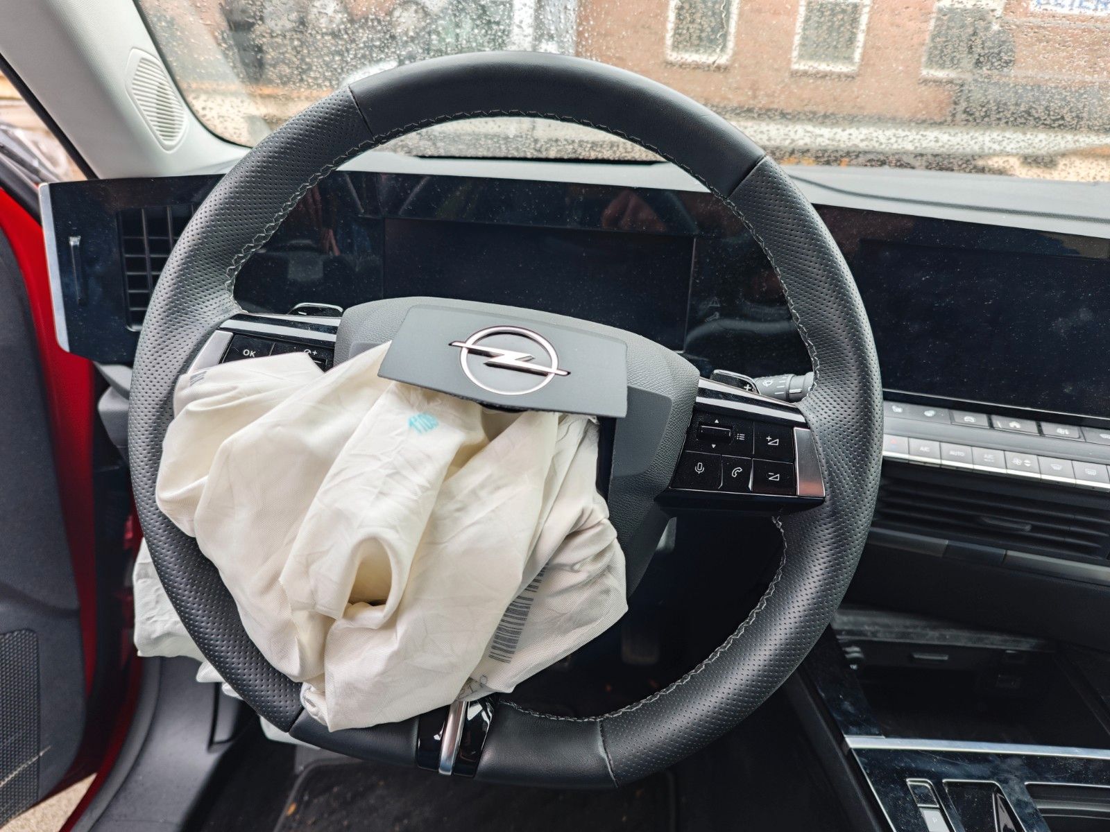 Fahrzeugabbildung Opel Astra L Lim. 5-trg. Business Elegance Plug-in-Hy