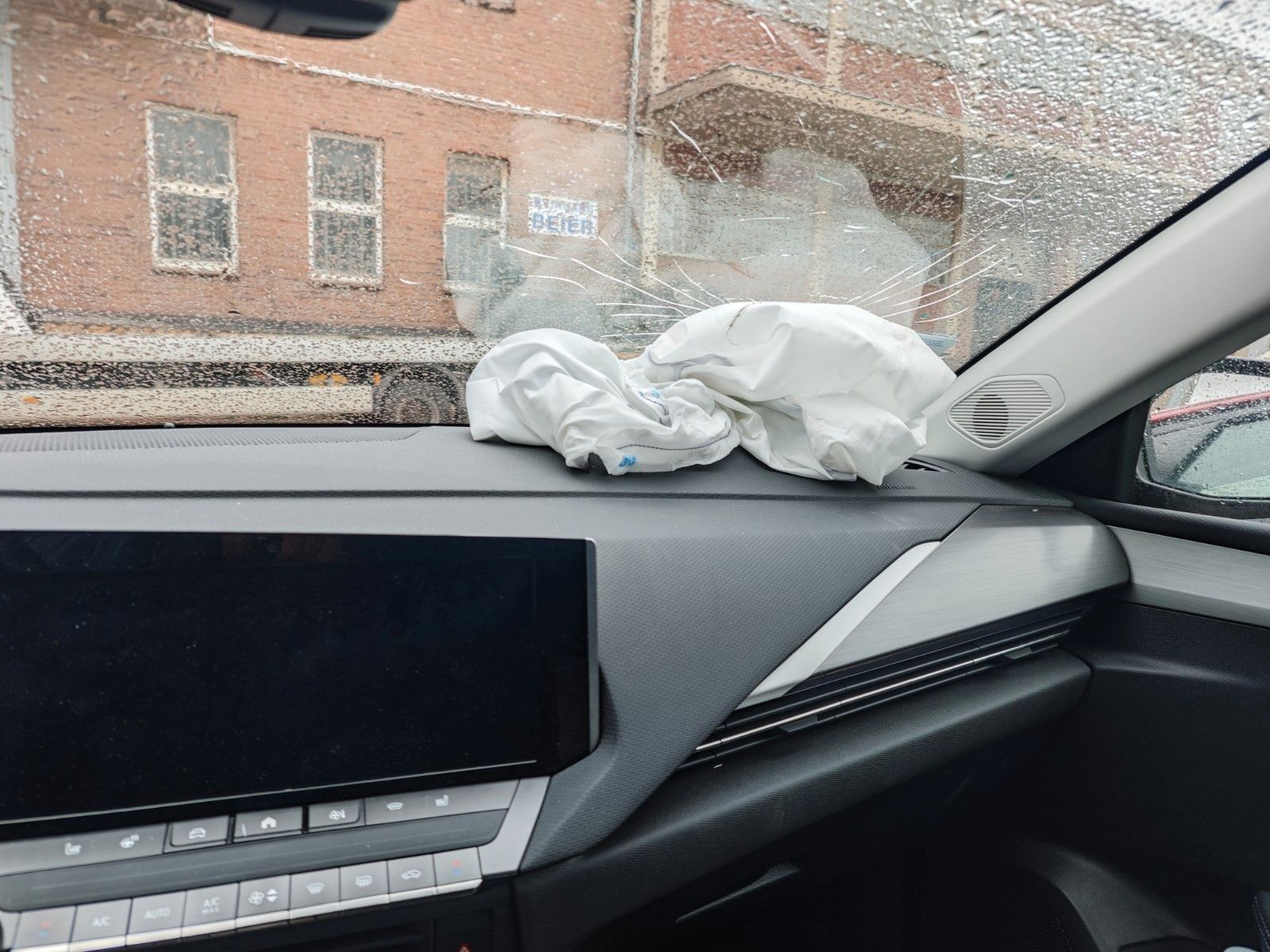 Fahrzeugabbildung Opel Astra L Lim. 5-trg. Business Elegance Plug-in-Hy