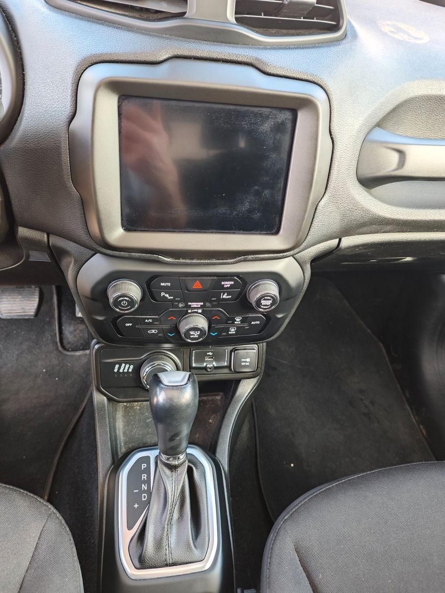 Fahrzeugabbildung Jeep Renegade Limited 4WD