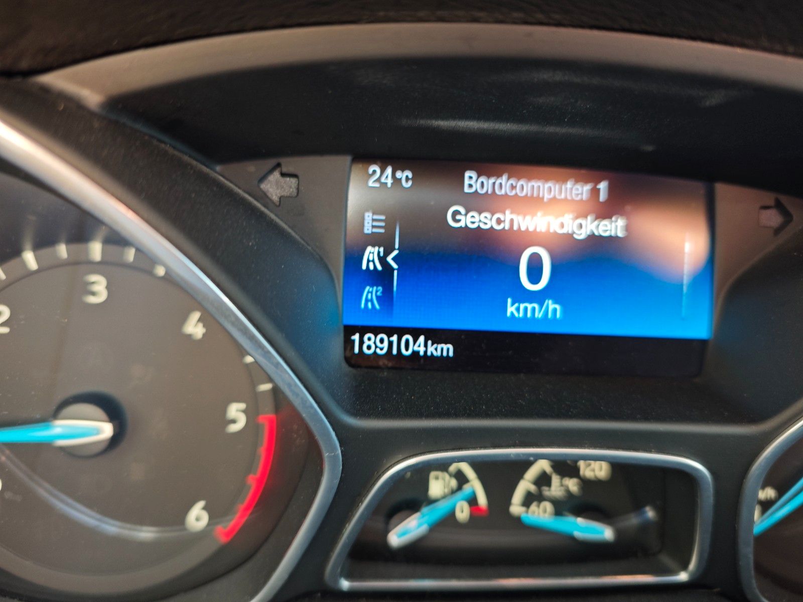 Fahrzeugabbildung Ford Focus Turnier Business