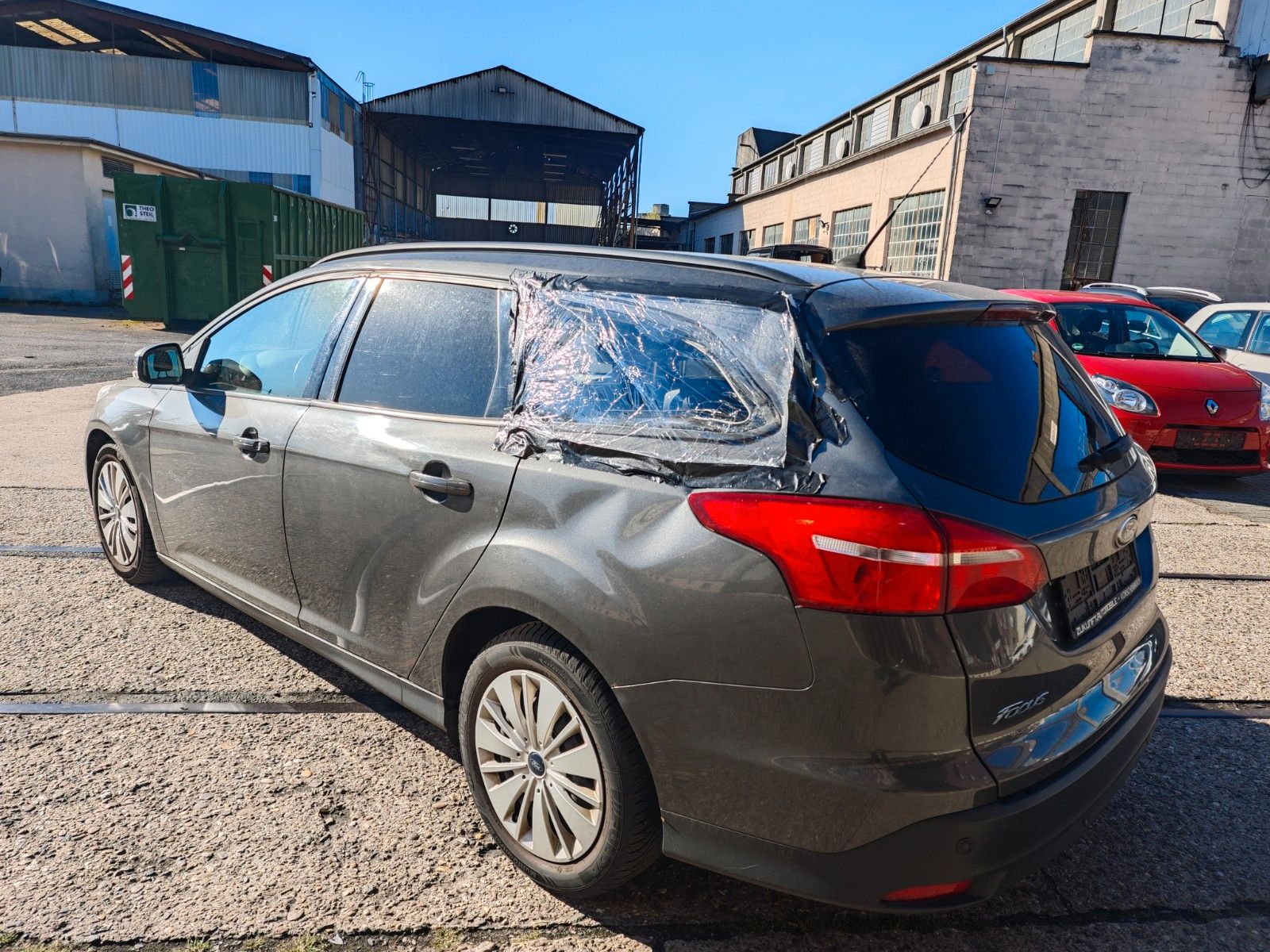 Fahrzeugabbildung Ford Focus Turnier Business