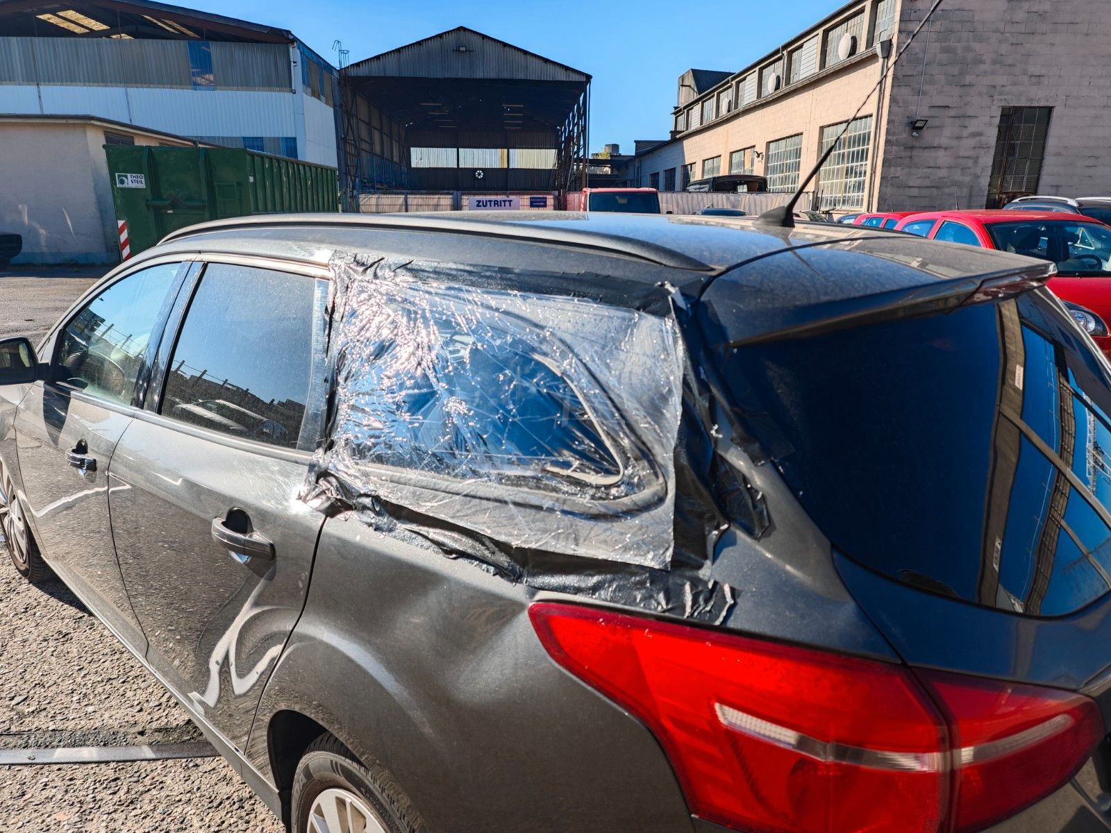 Fahrzeugabbildung Ford Focus Turnier Business