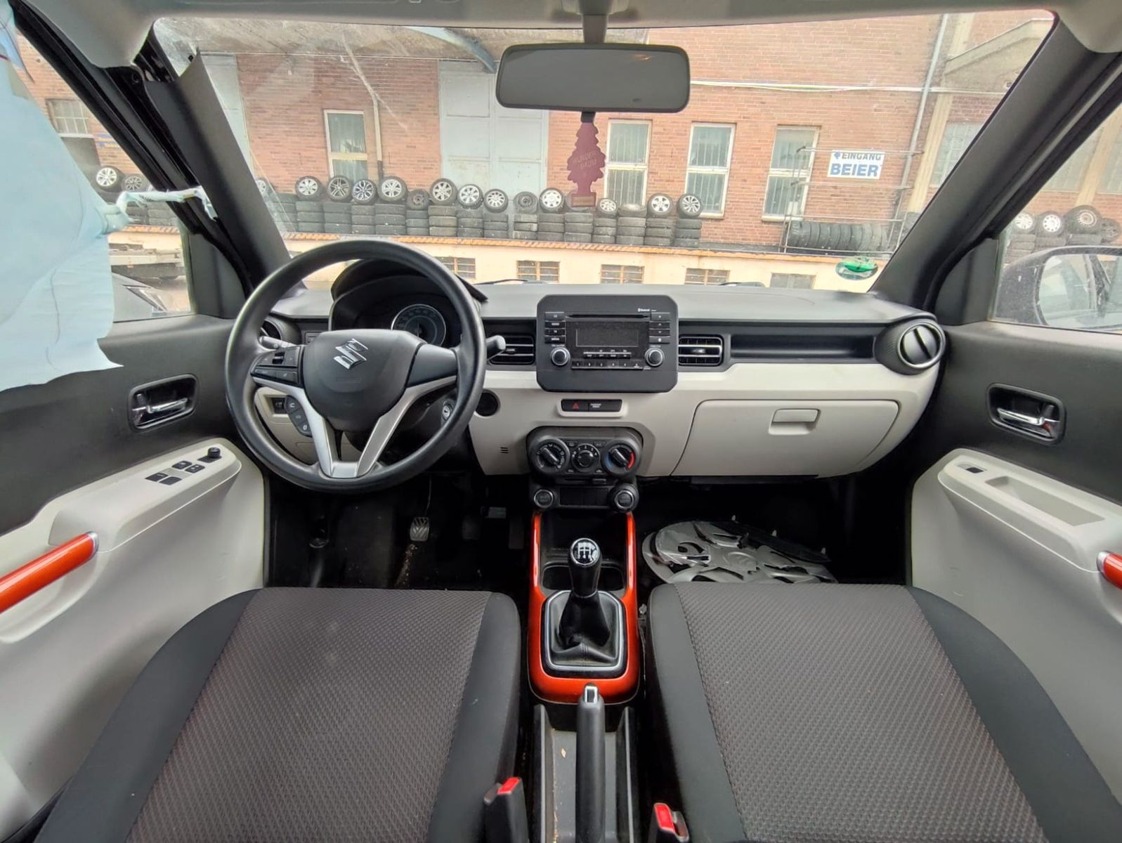 Fahrzeugabbildung Suzuki Ignis Comfort+