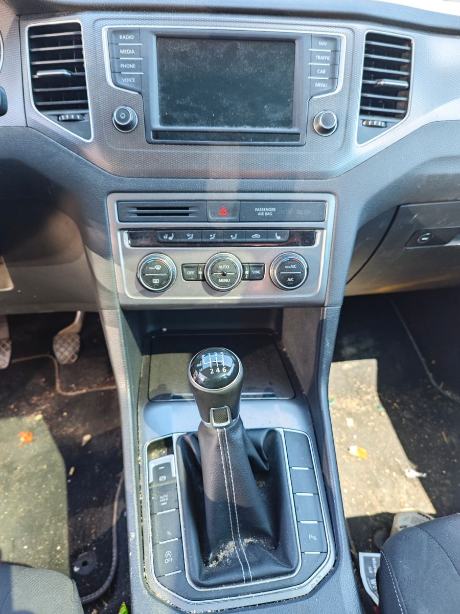 Fahrzeugabbildung Volkswagen Golf Sportsvan VII Lounge BMT/Start-Stopp
