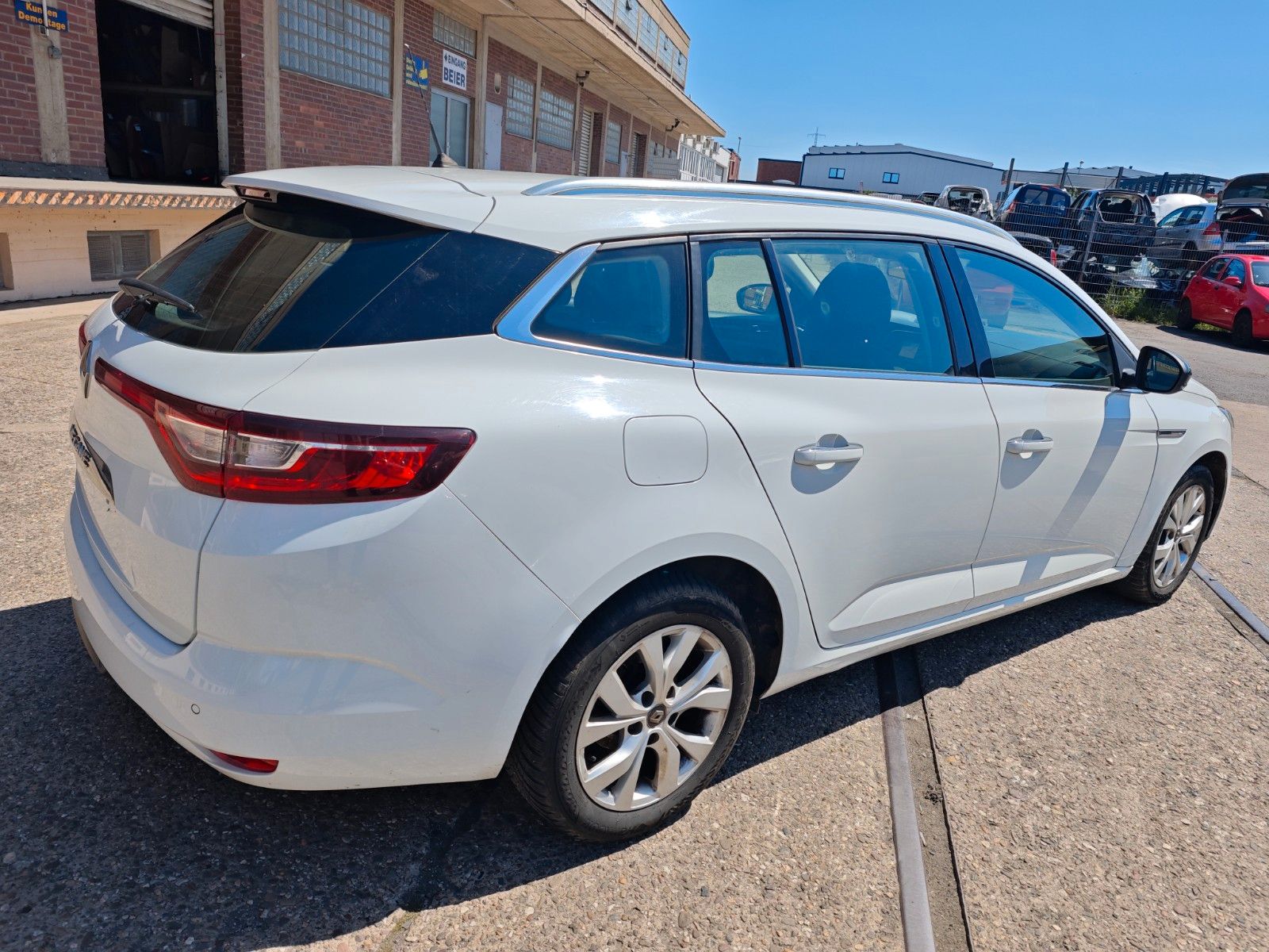 Fahrzeugabbildung Renault Megane IV Grandtour Limited