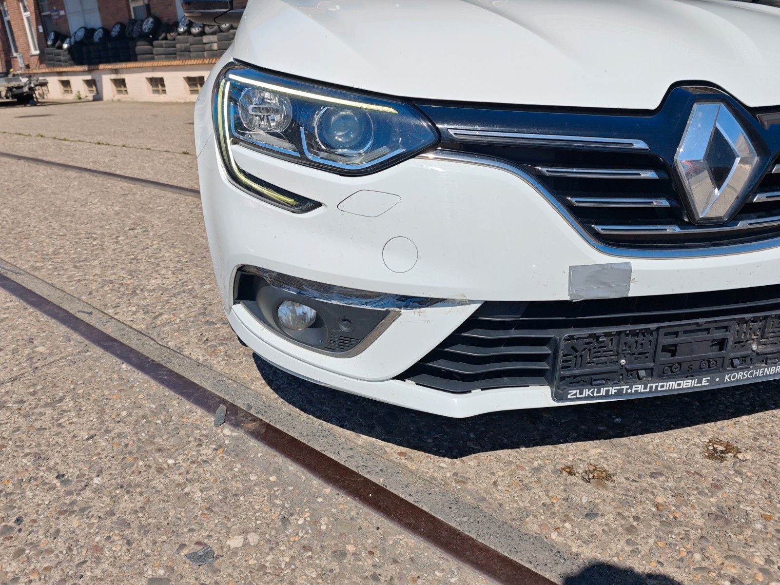 Fahrzeugabbildung Renault Megane IV Grandtour Limited