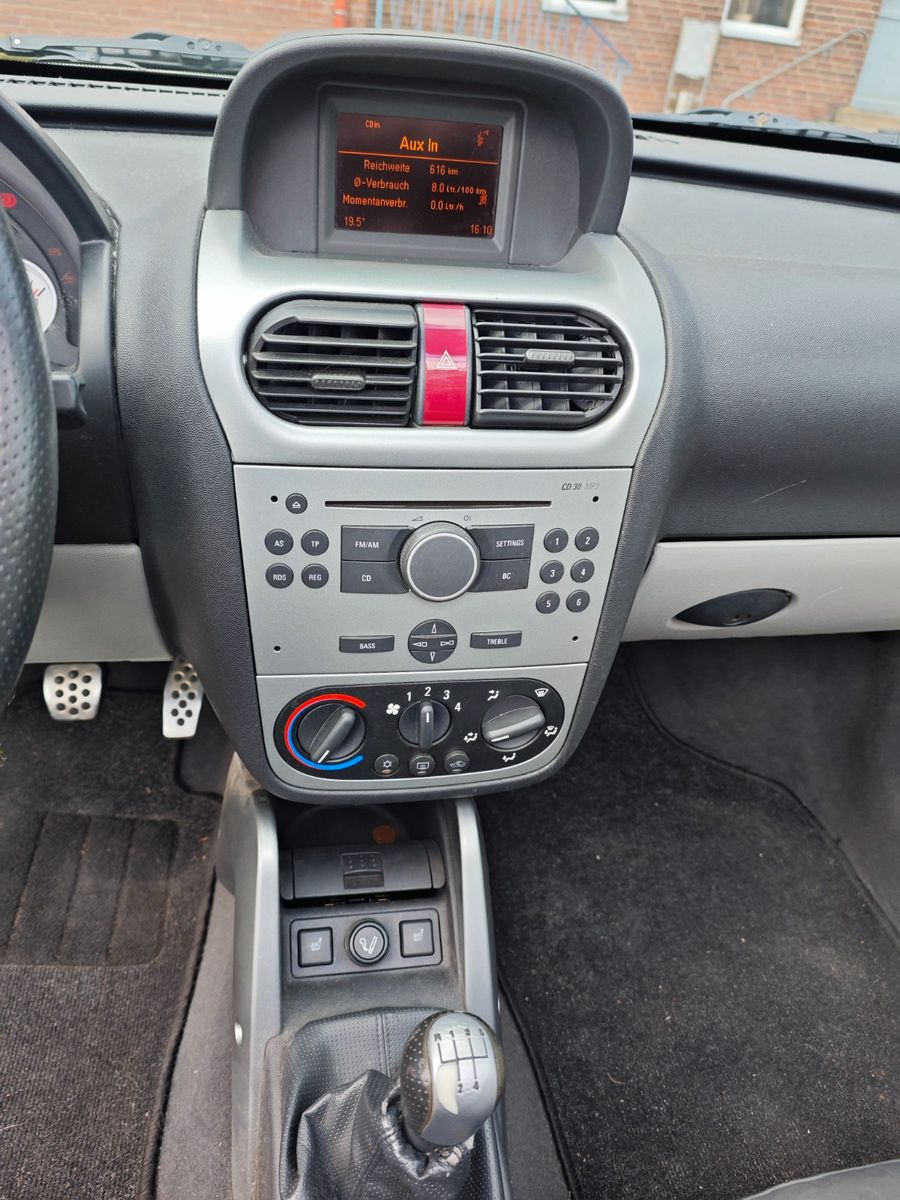 Fahrzeugabbildung Opel Tigra Twin Top Edition