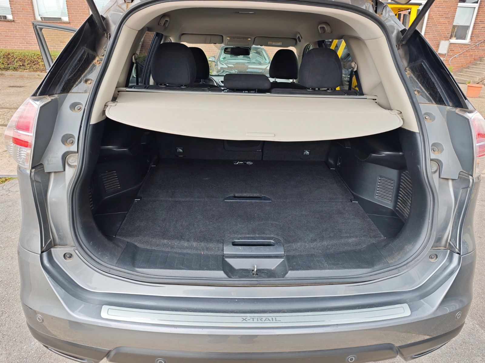 Fahrzeugabbildung Nissan X-Trail Acenta