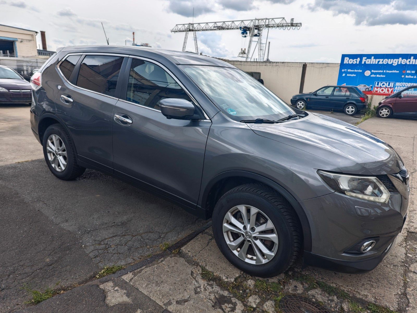 Fahrzeugabbildung Nissan X-Trail Acenta
