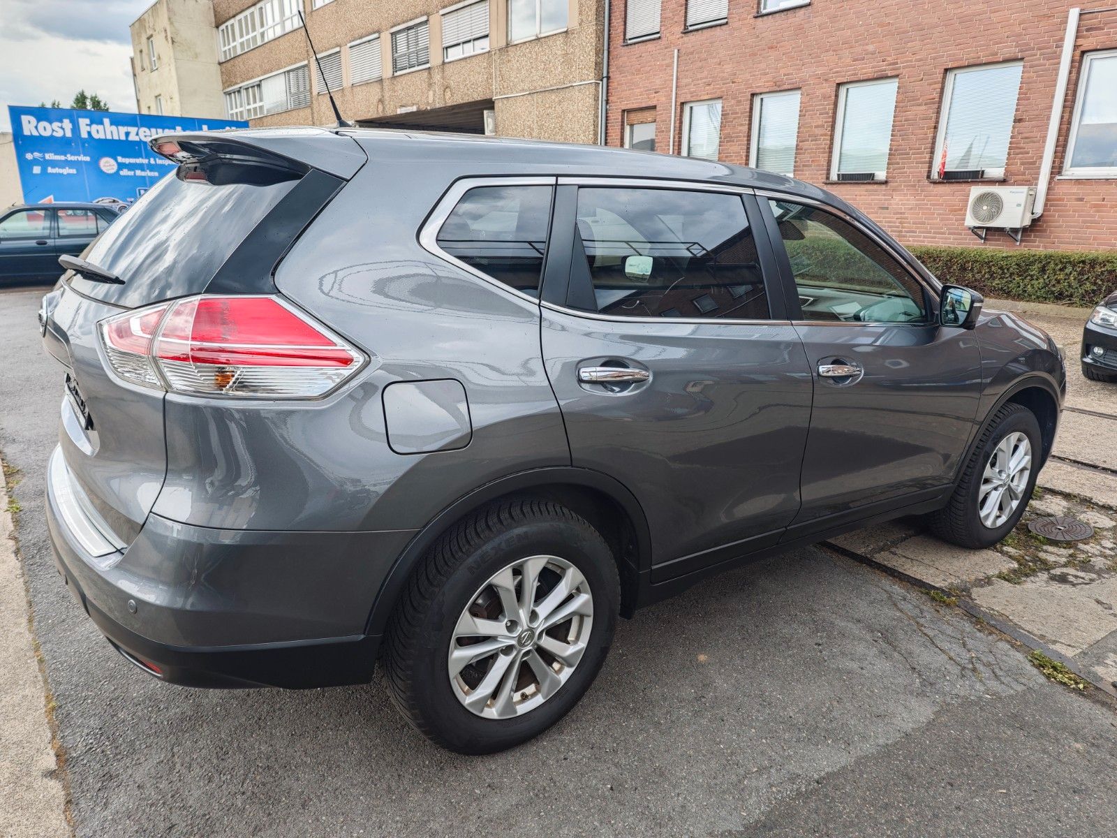 Fahrzeugabbildung Nissan X-Trail Acenta