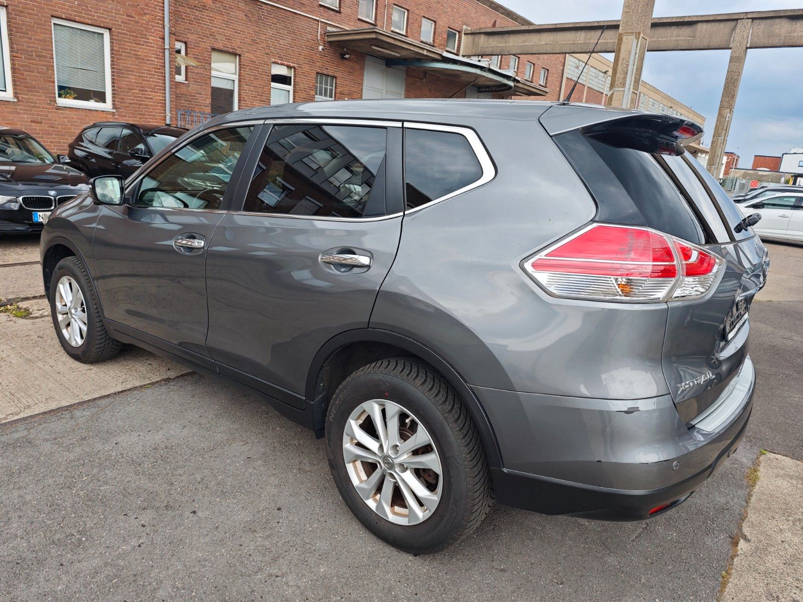 Fahrzeugabbildung Nissan X-Trail Acenta