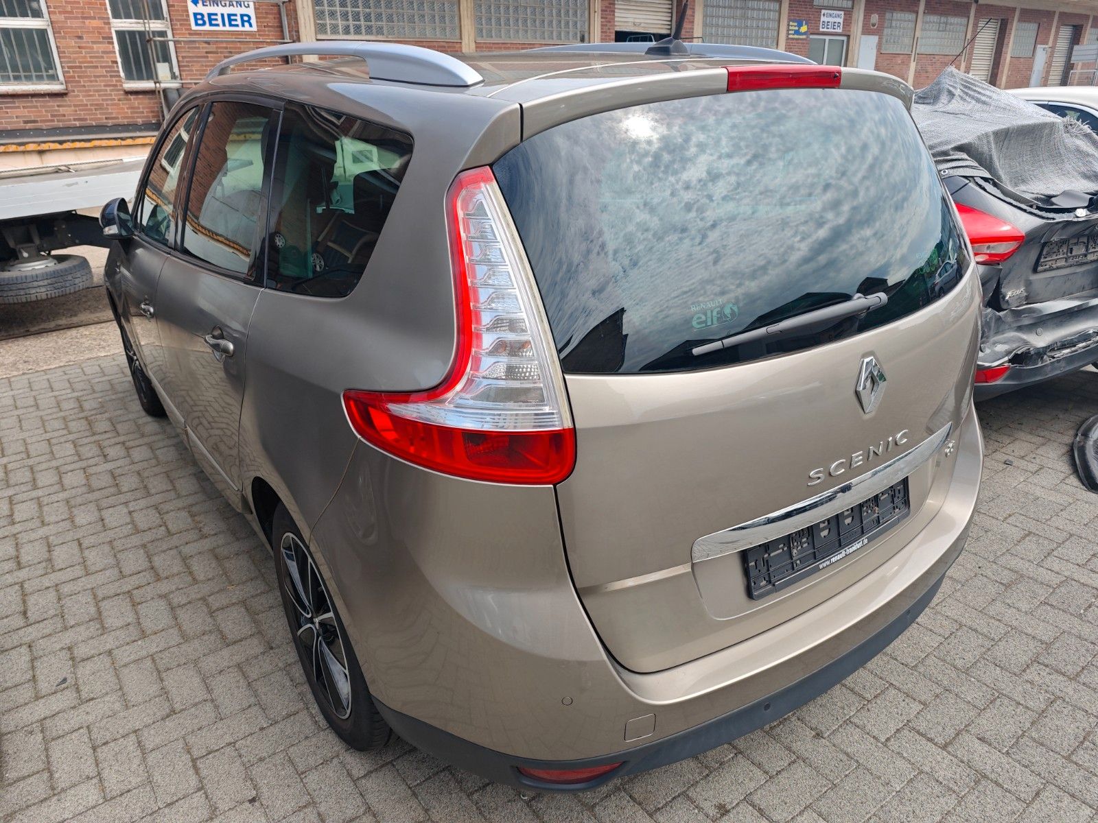 Fahrzeugabbildung Renault Scenic III Grand BOSE Edition