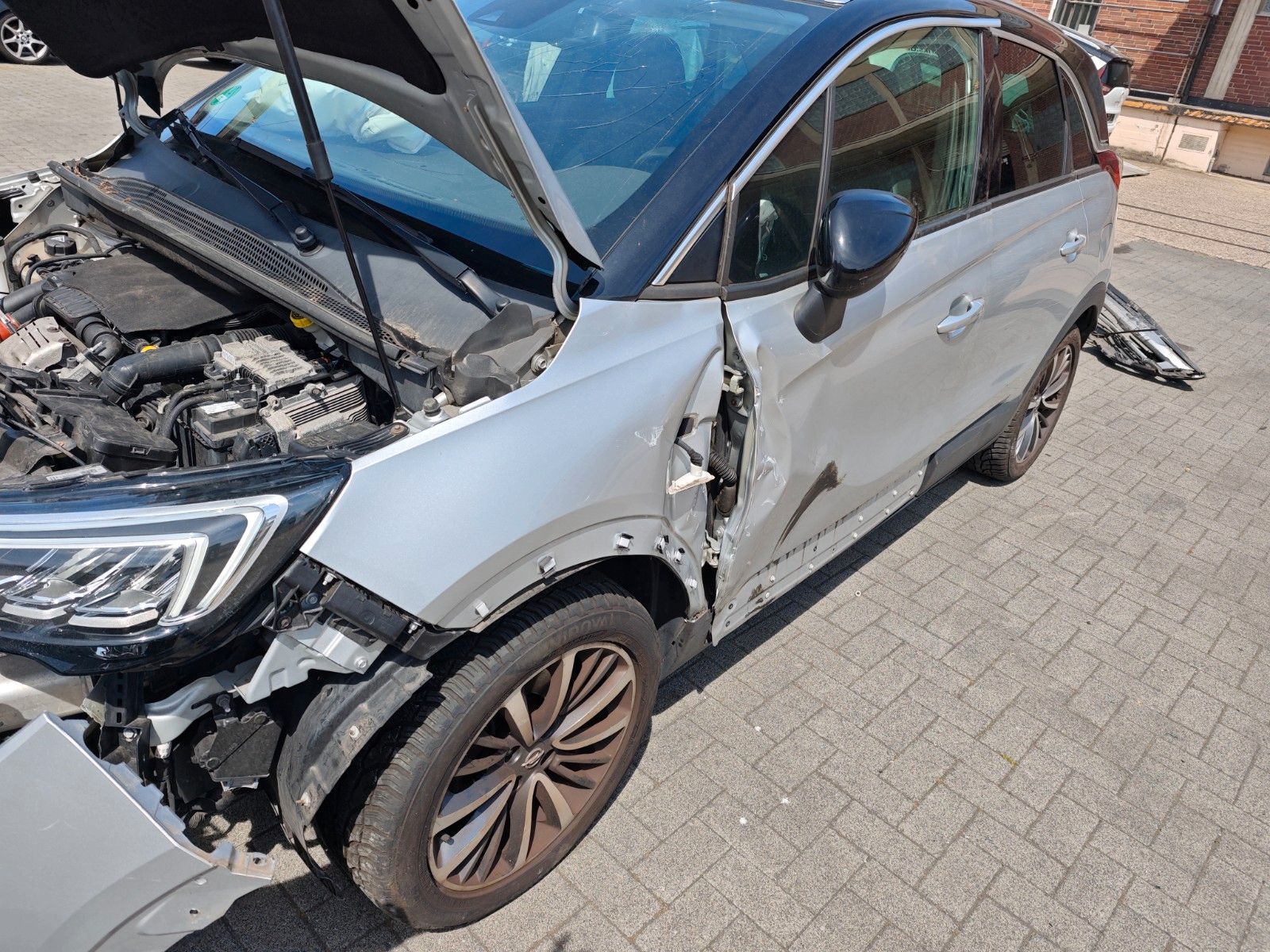 Fahrzeugabbildung Opel ANDERE Crossland Innovation