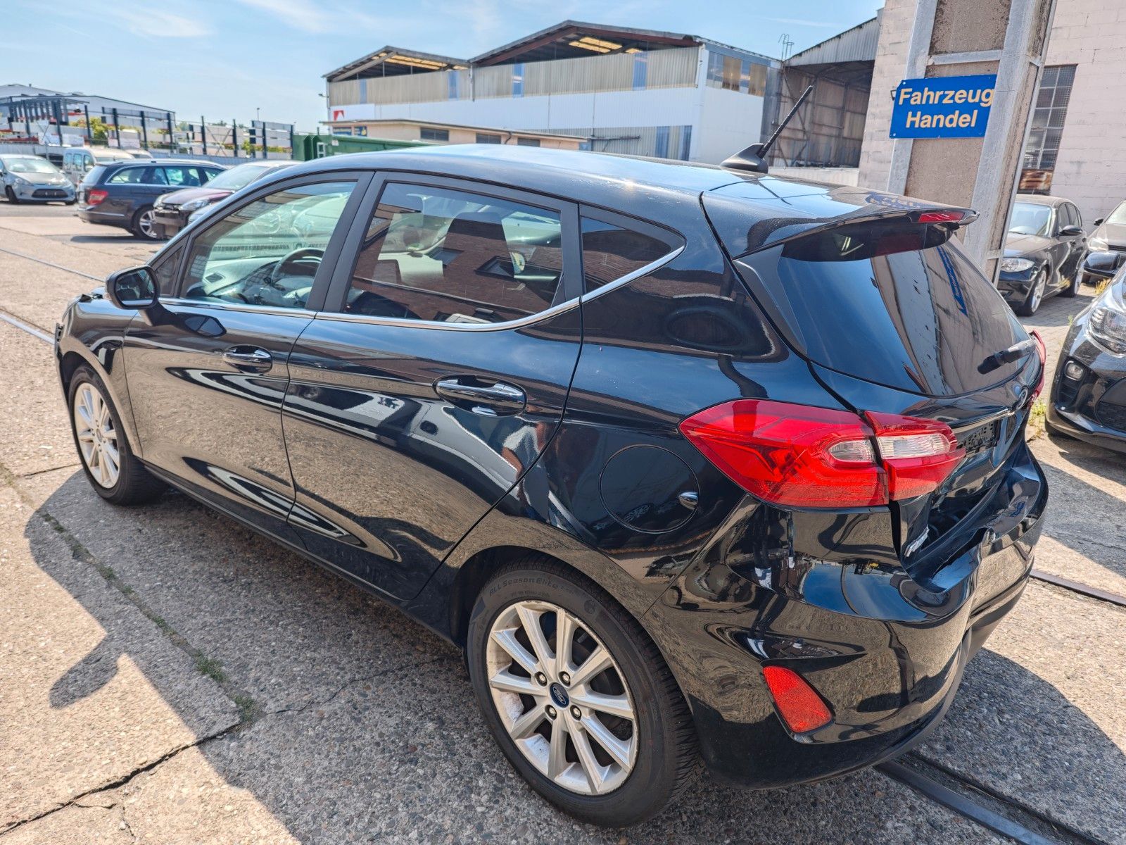 Fahrzeugabbildung Ford Fiesta Titanium