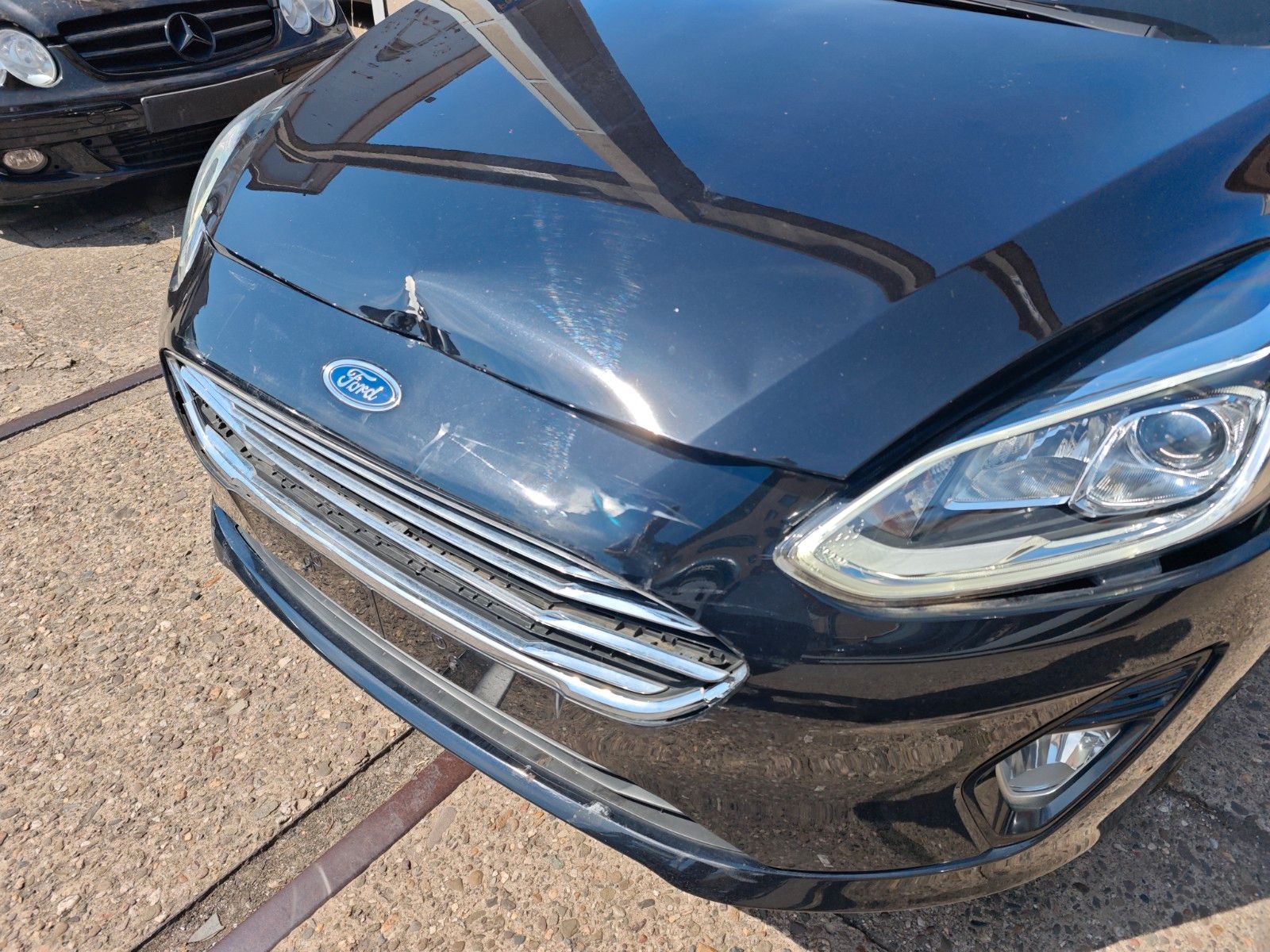 Fahrzeugabbildung Ford Fiesta Titanium