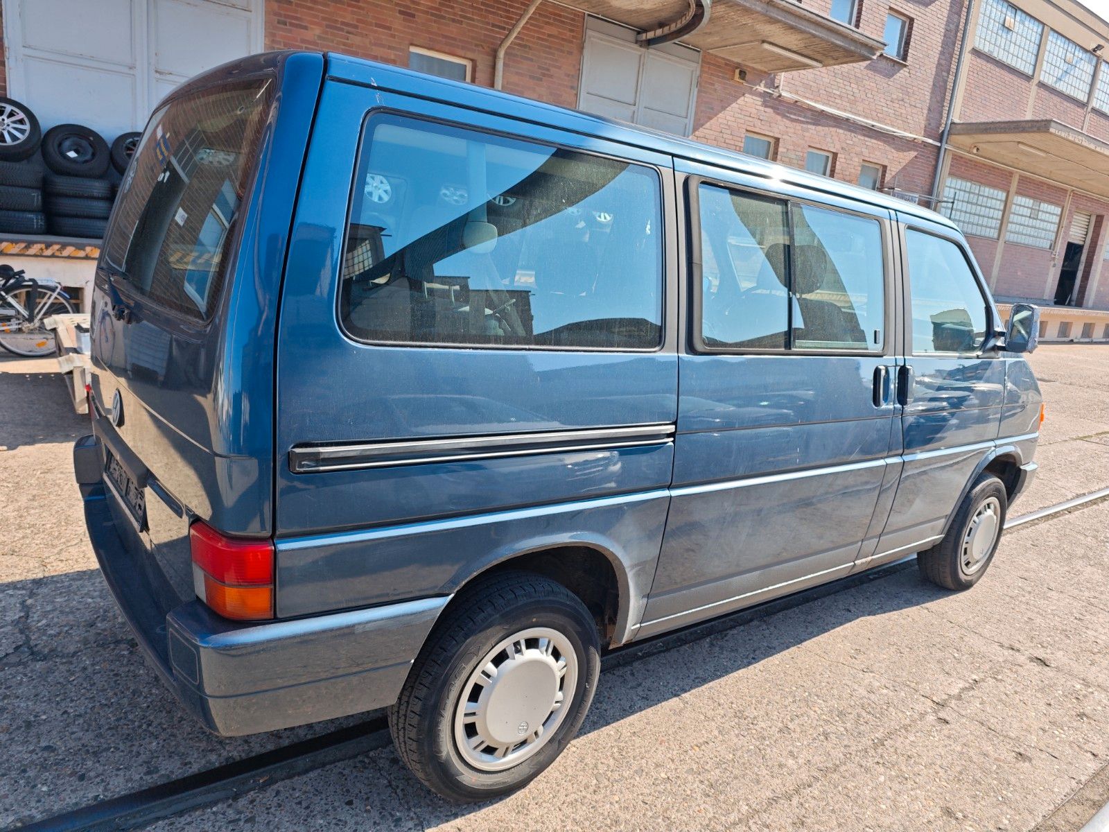 Fahrzeugabbildung Volkswagen T4 Caravelle