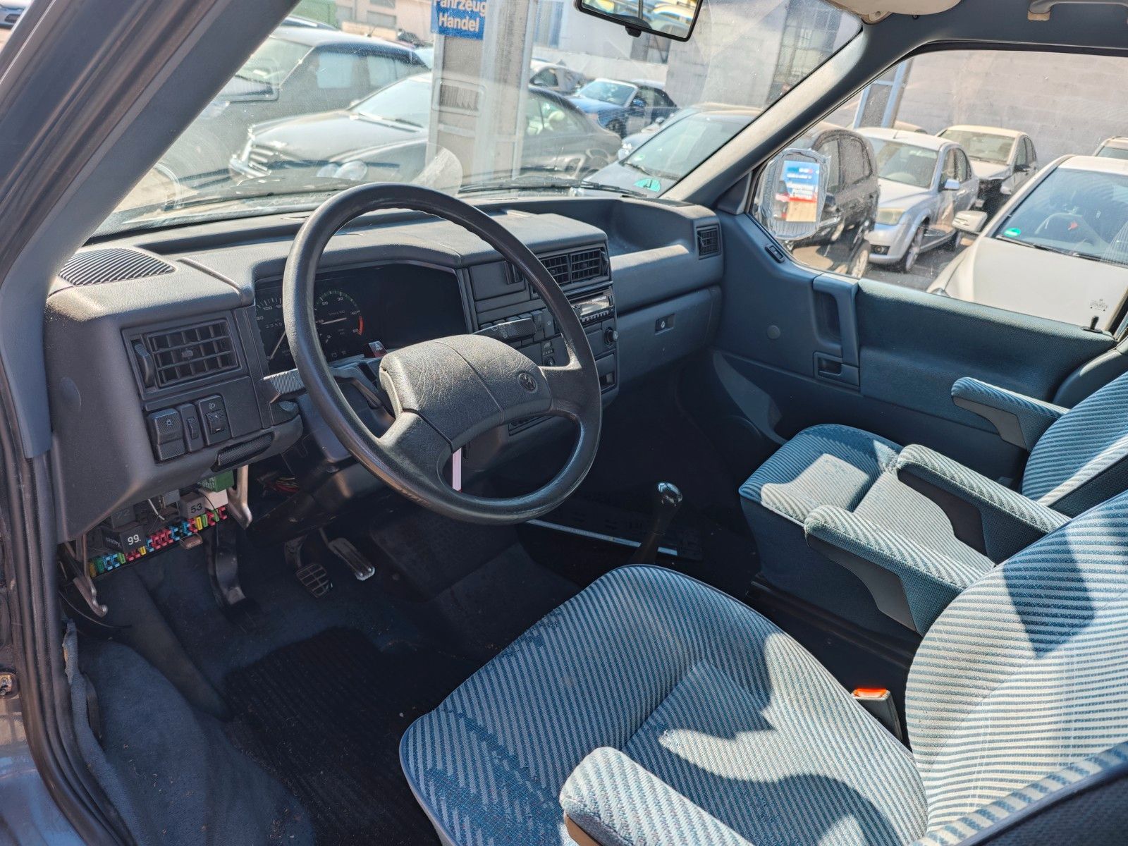 Fahrzeugabbildung Volkswagen T4 Caravelle