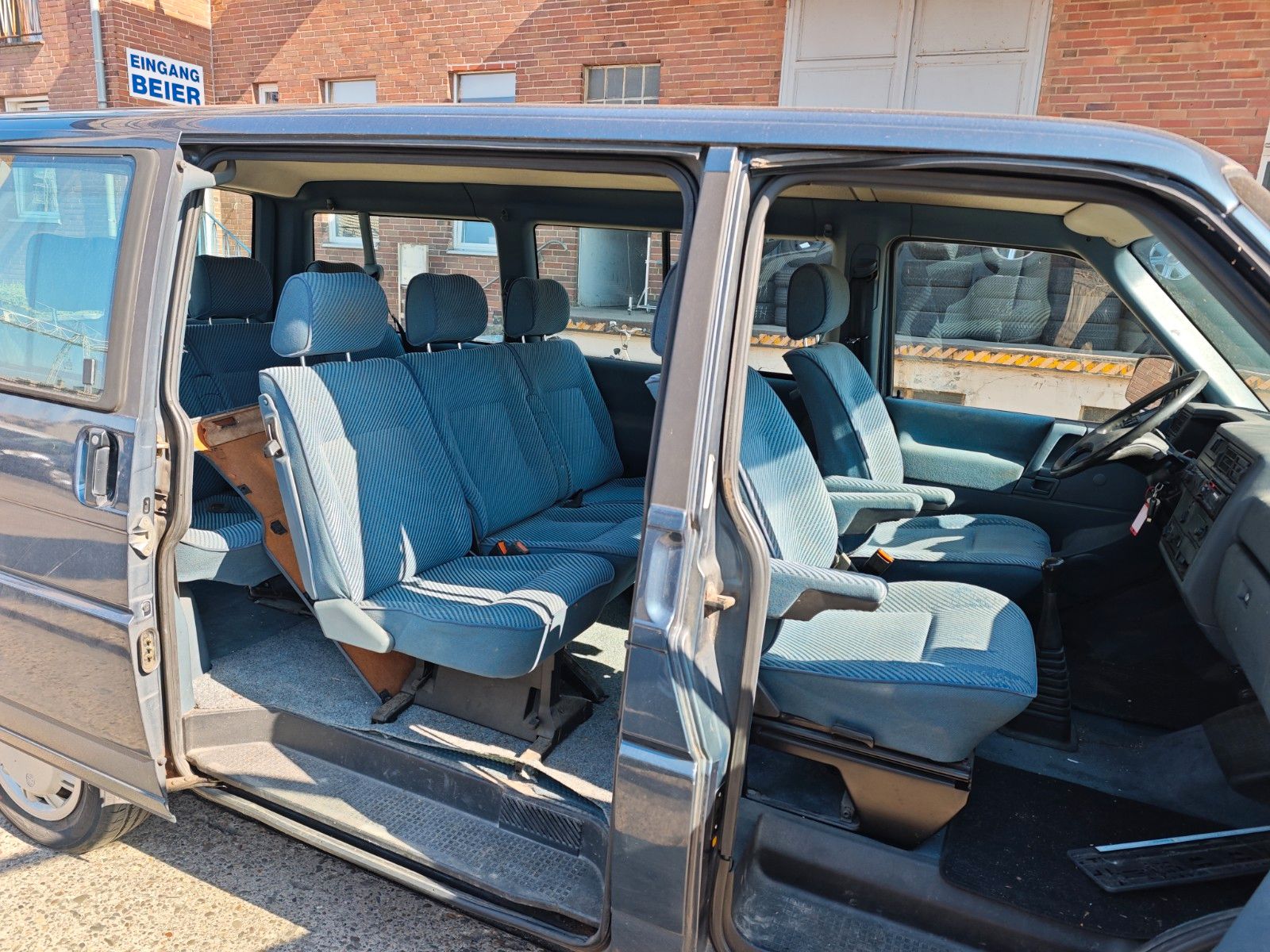 Fahrzeugabbildung Volkswagen T4 Caravelle