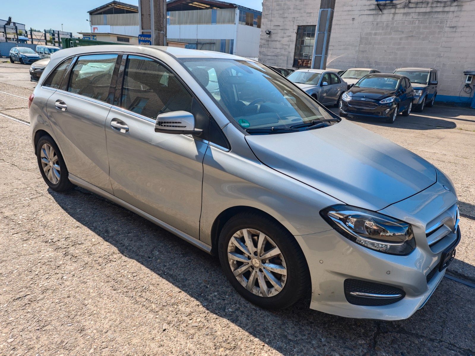 Fahrzeugabbildung Mercedes-Benz B 180 B B 180