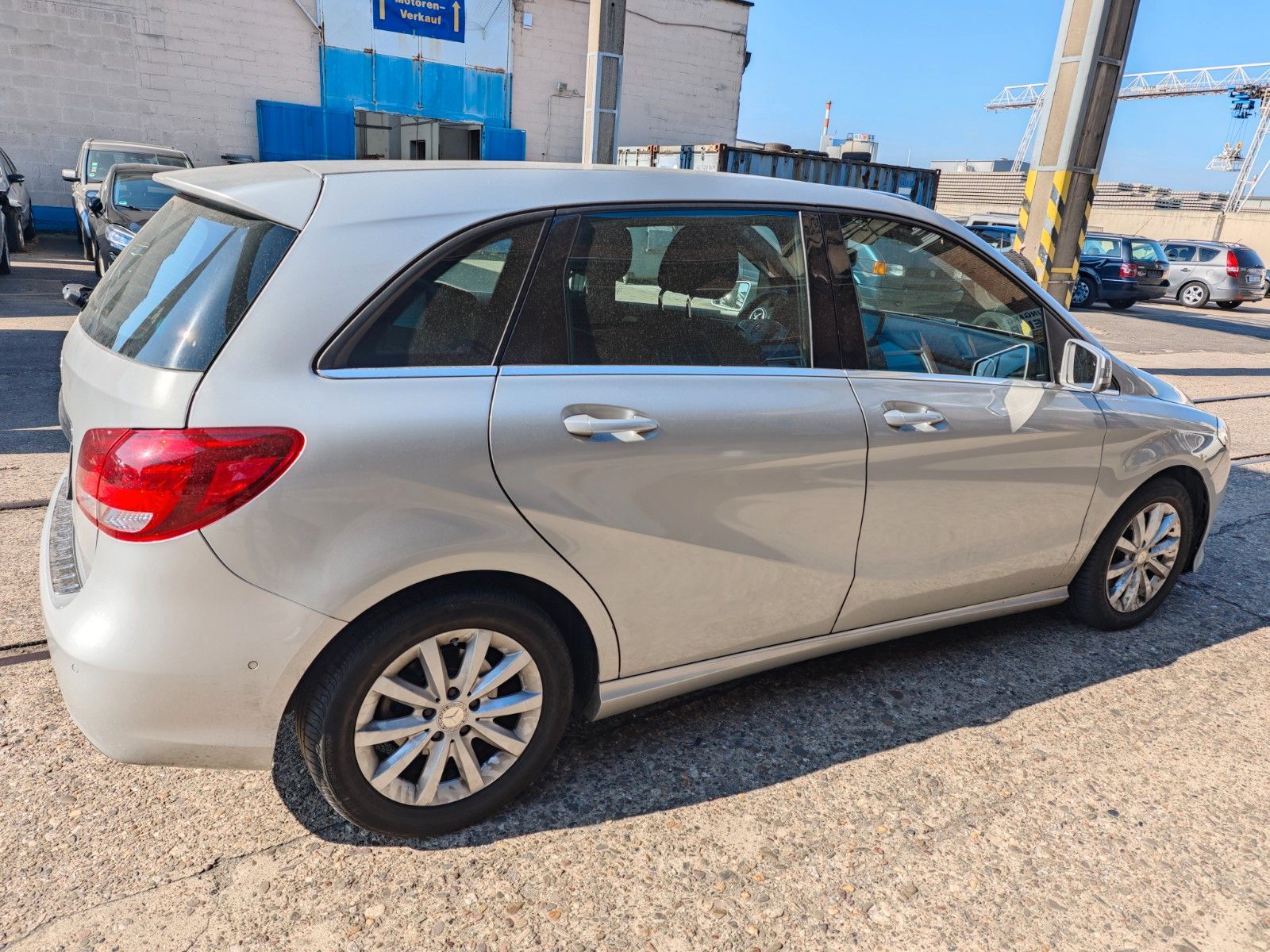 Fahrzeugabbildung Mercedes-Benz B 180 B B 180