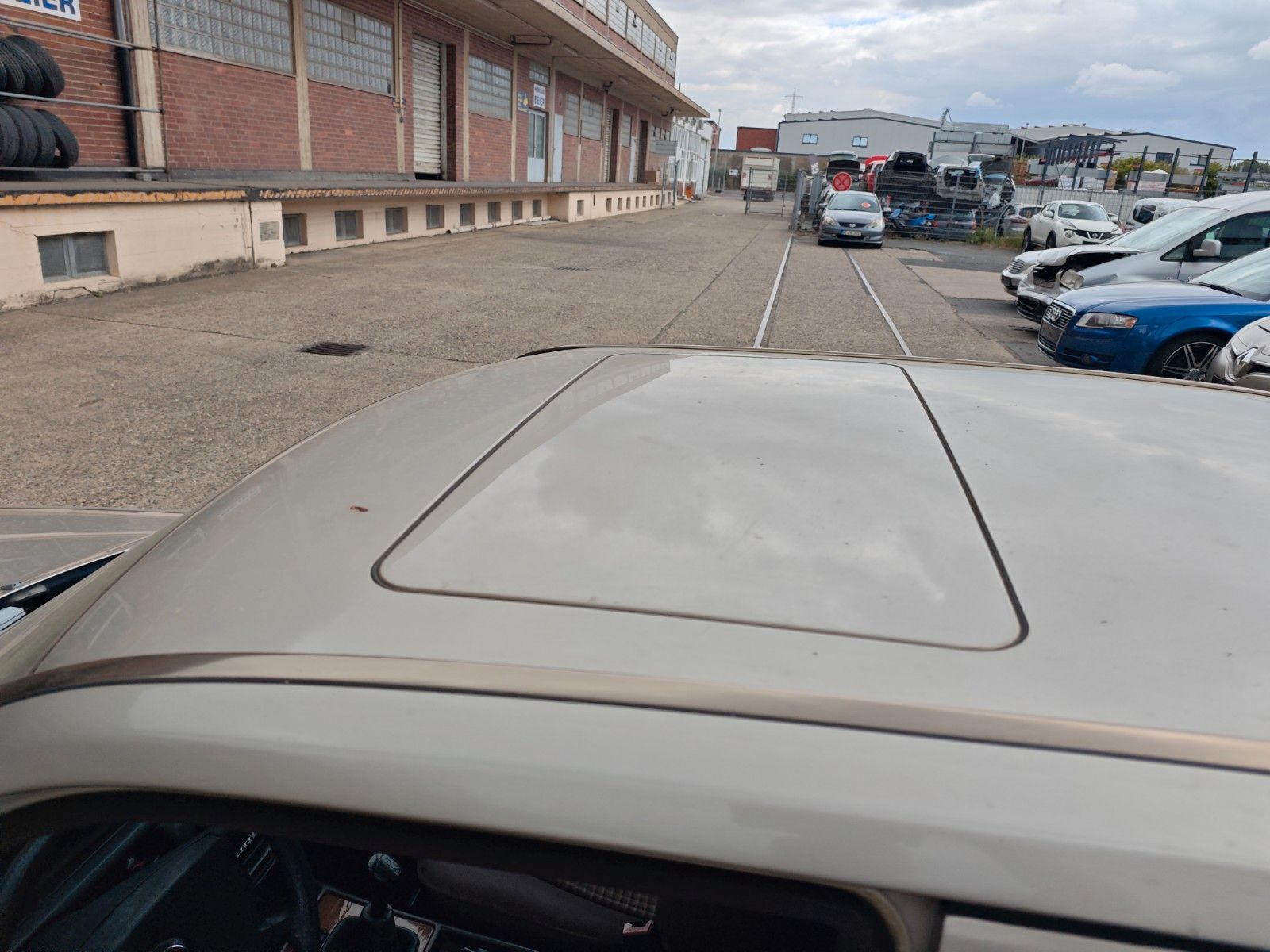 Fahrzeugabbildung Mercedes-Benz 190 E