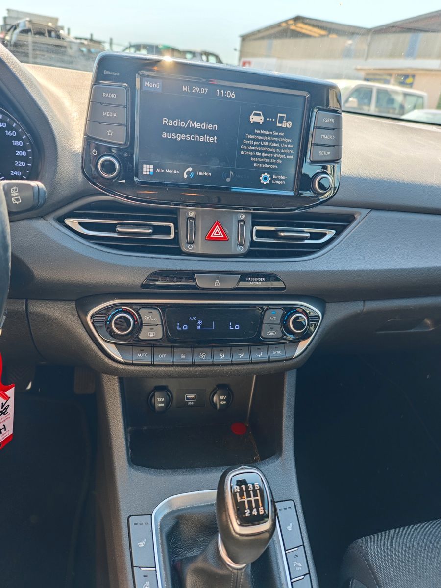 Fahrzeugabbildung Hyundai i30 cw Edition 30