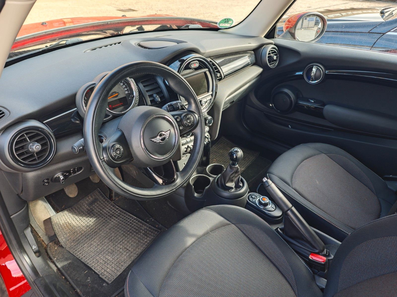 Fahrzeugabbildung MINI ONE Mini 3-trg. One